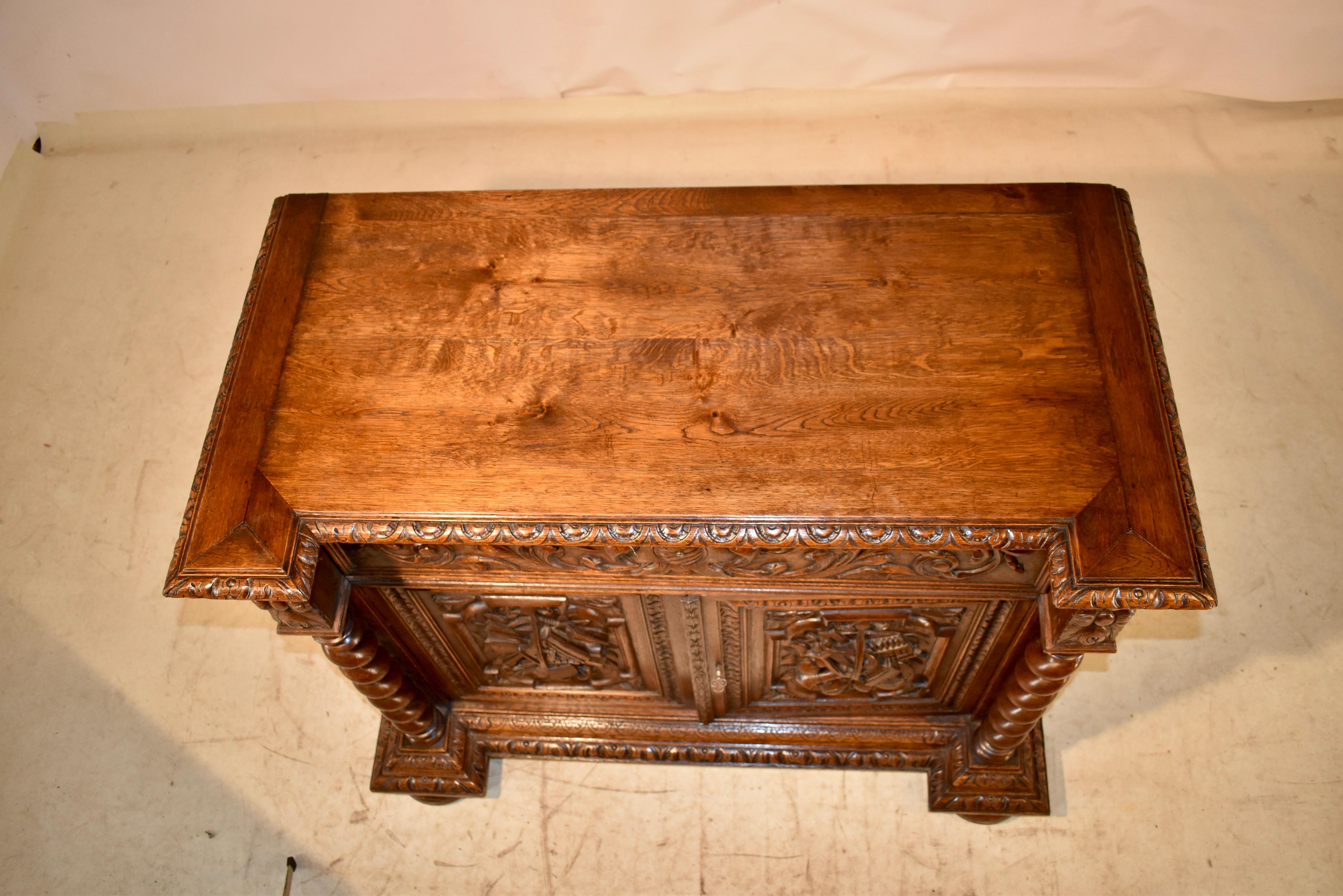 19th Century French Oak Buffet For Sale 4
