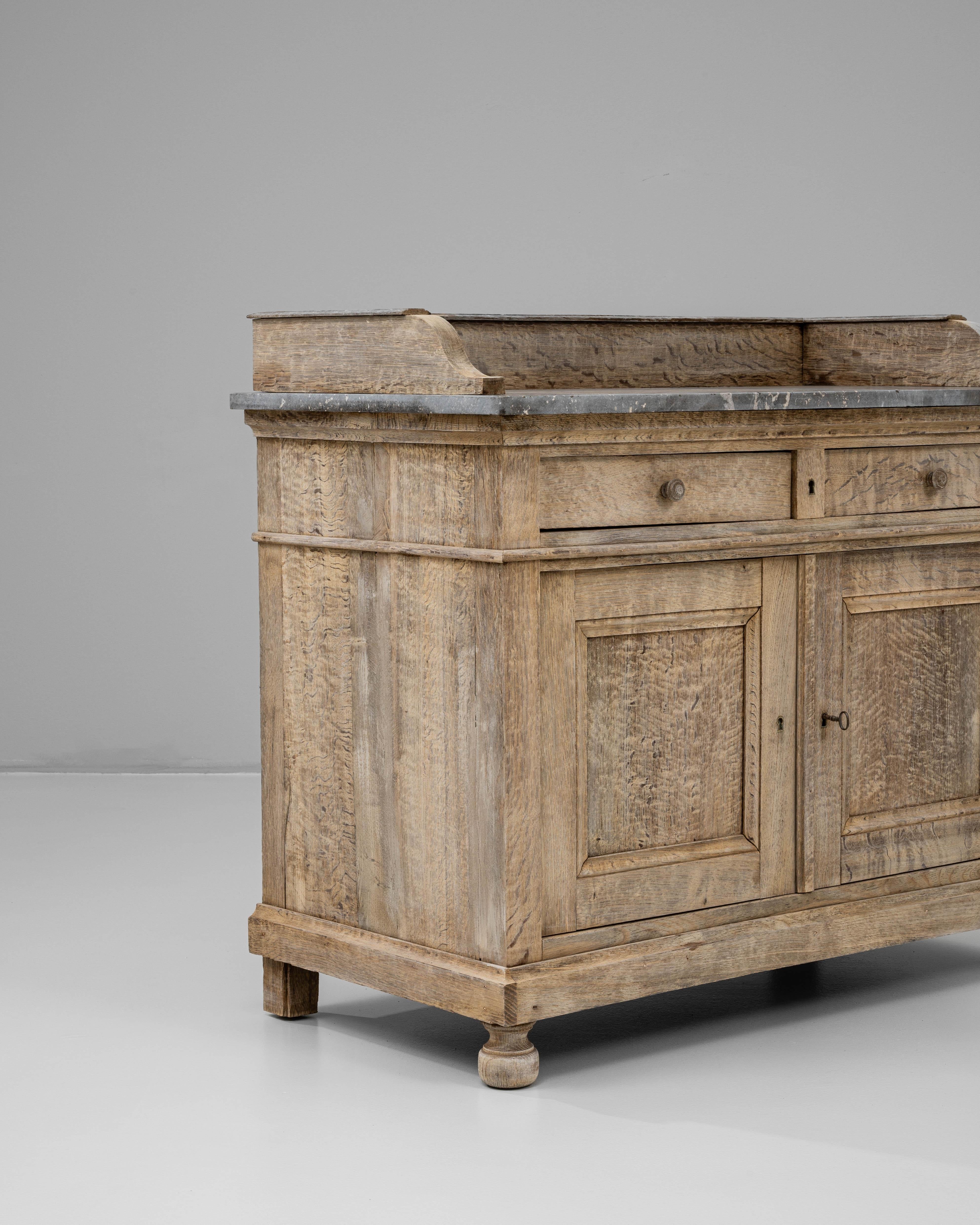 Buffet francese del XIX secolo in Oak con piano in marmo in vendita 5