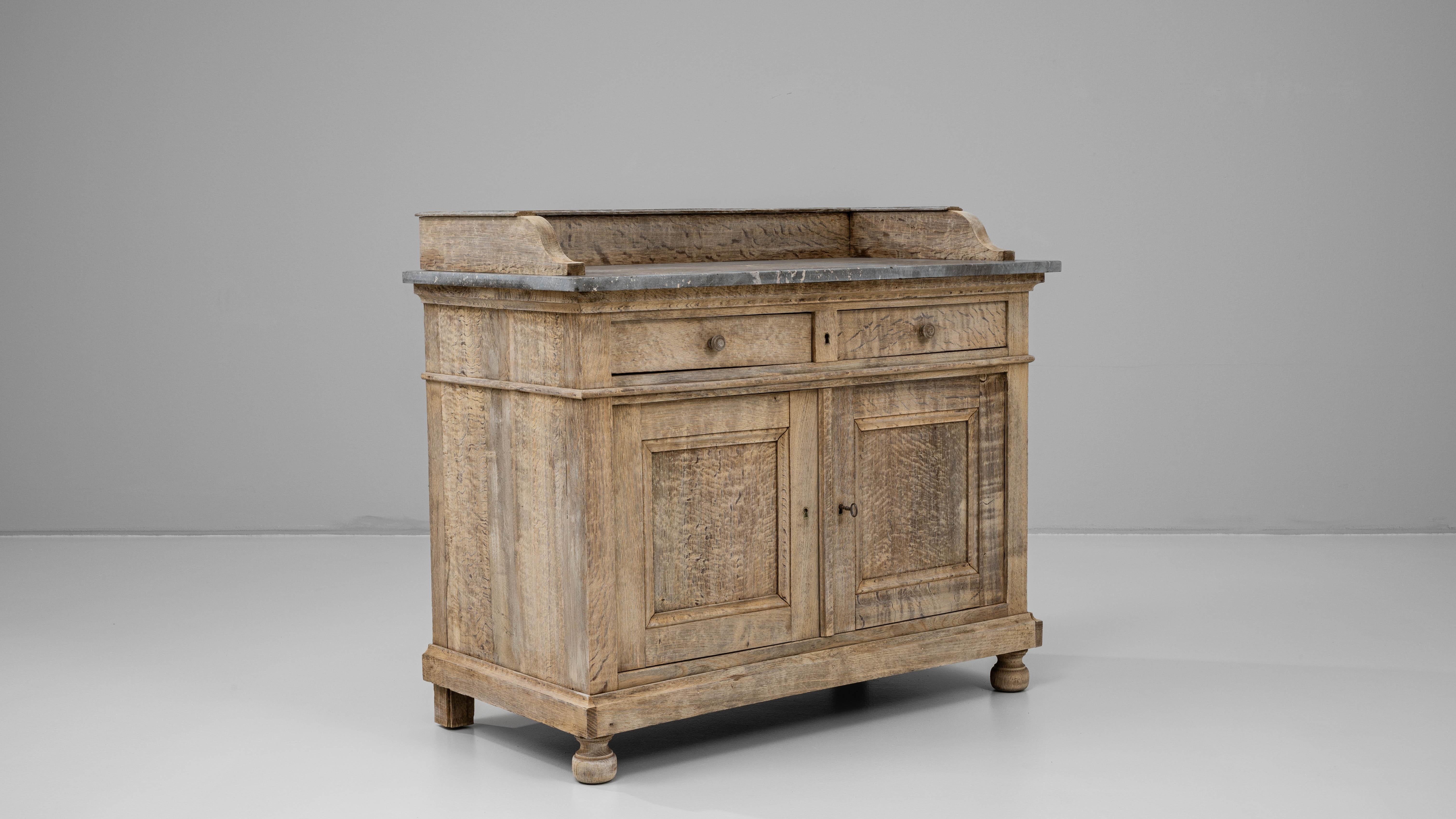 Buffet francese del XIX secolo in Oak con piano in marmo in vendita 6