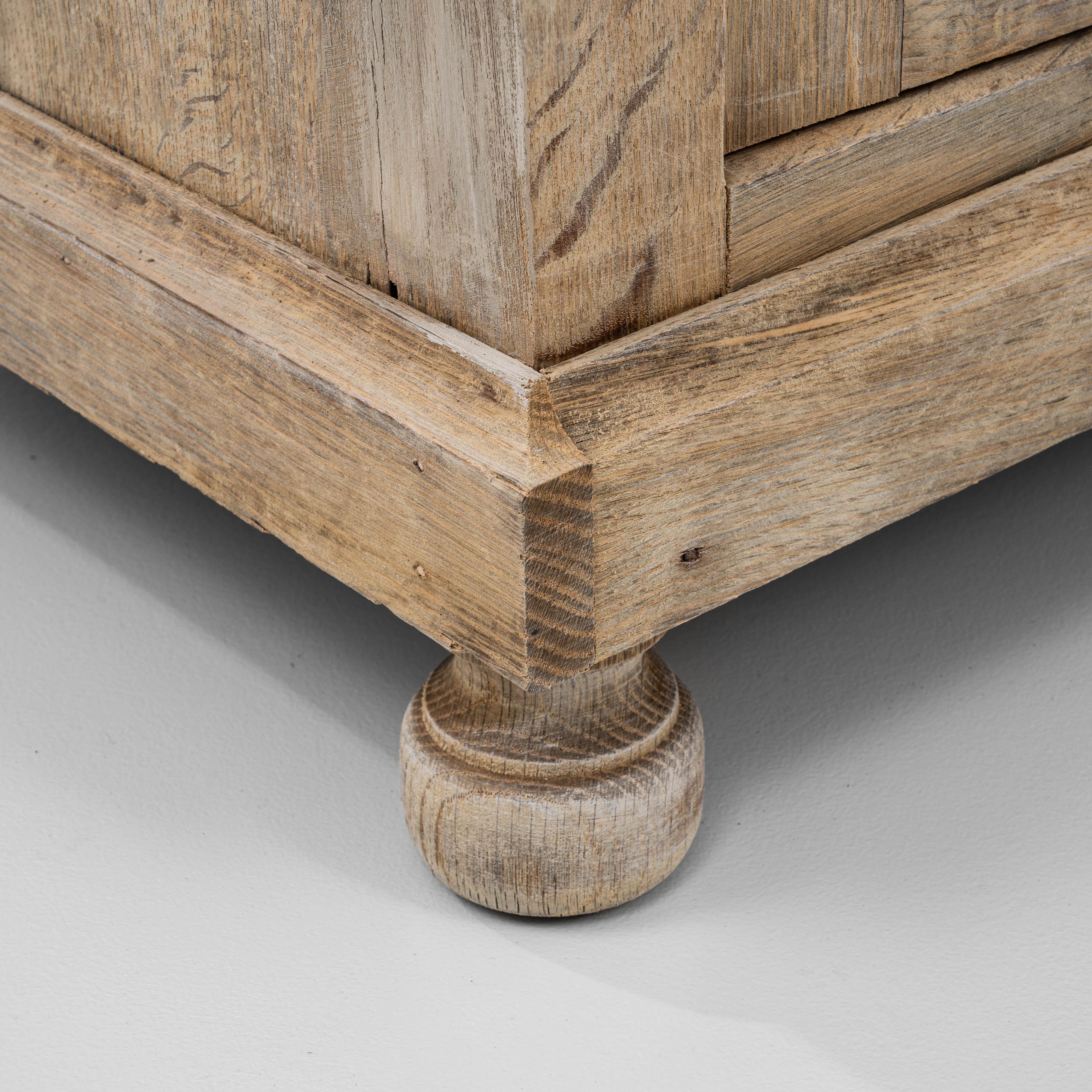 Buffet francese del XIX secolo in Oak con piano in marmo in vendita 9