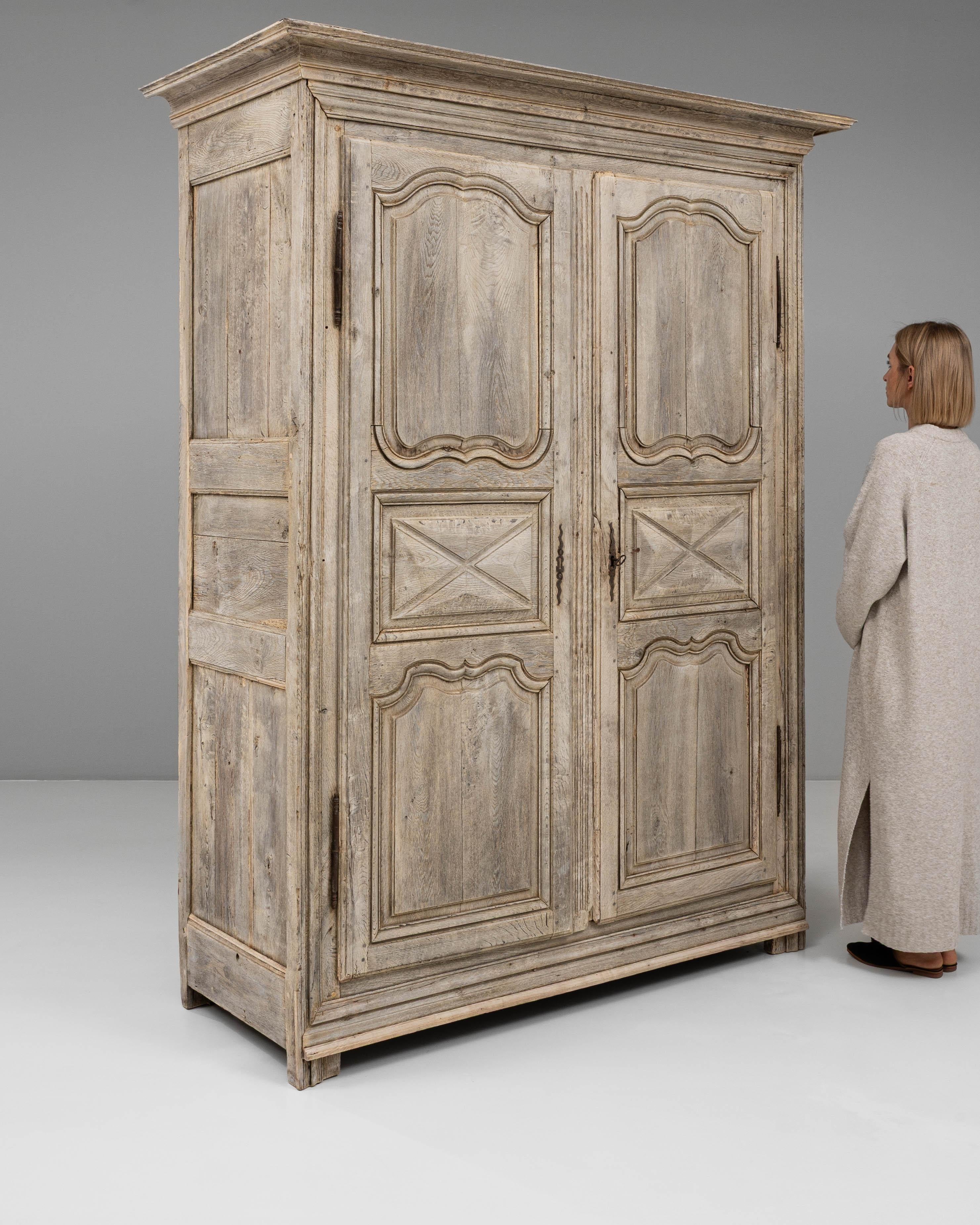 Armadio francese del XIX secolo in Oak in vendita 2