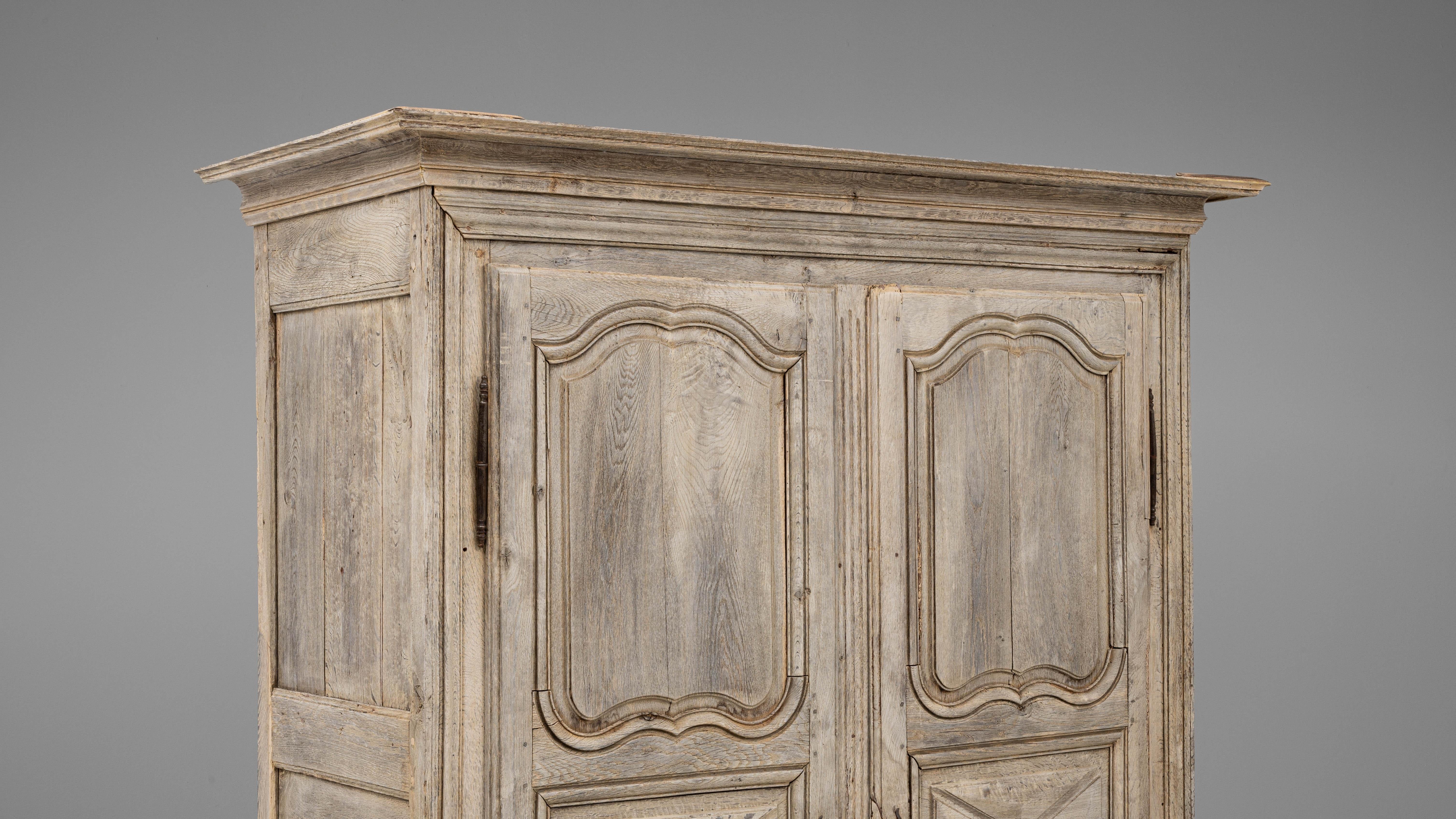Armadio francese del XIX secolo in Oak in vendita 4