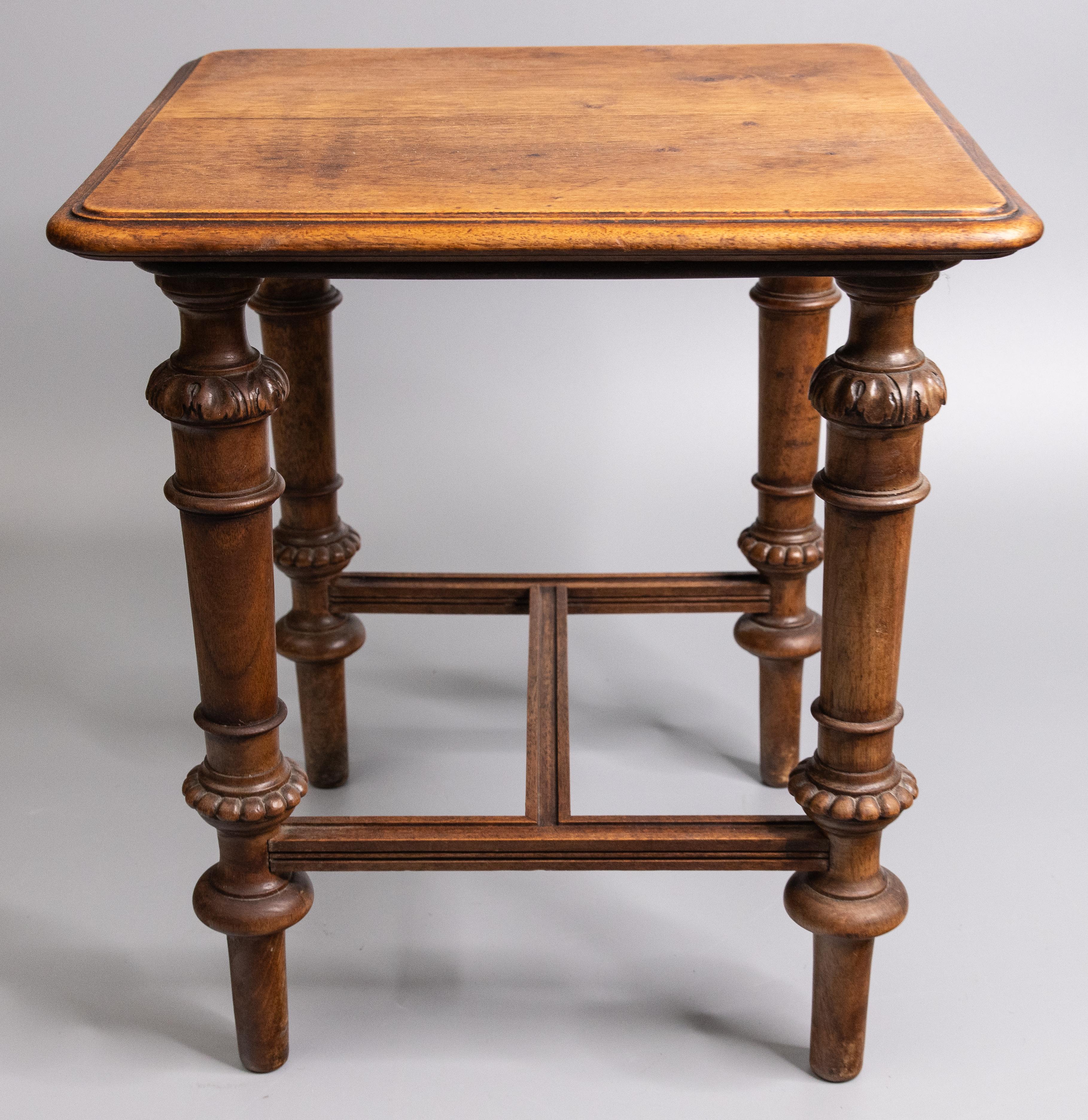 19th Century French Oak Carved Side Table Low Stool Footstool In Good Condition For Sale In Pearland, TX