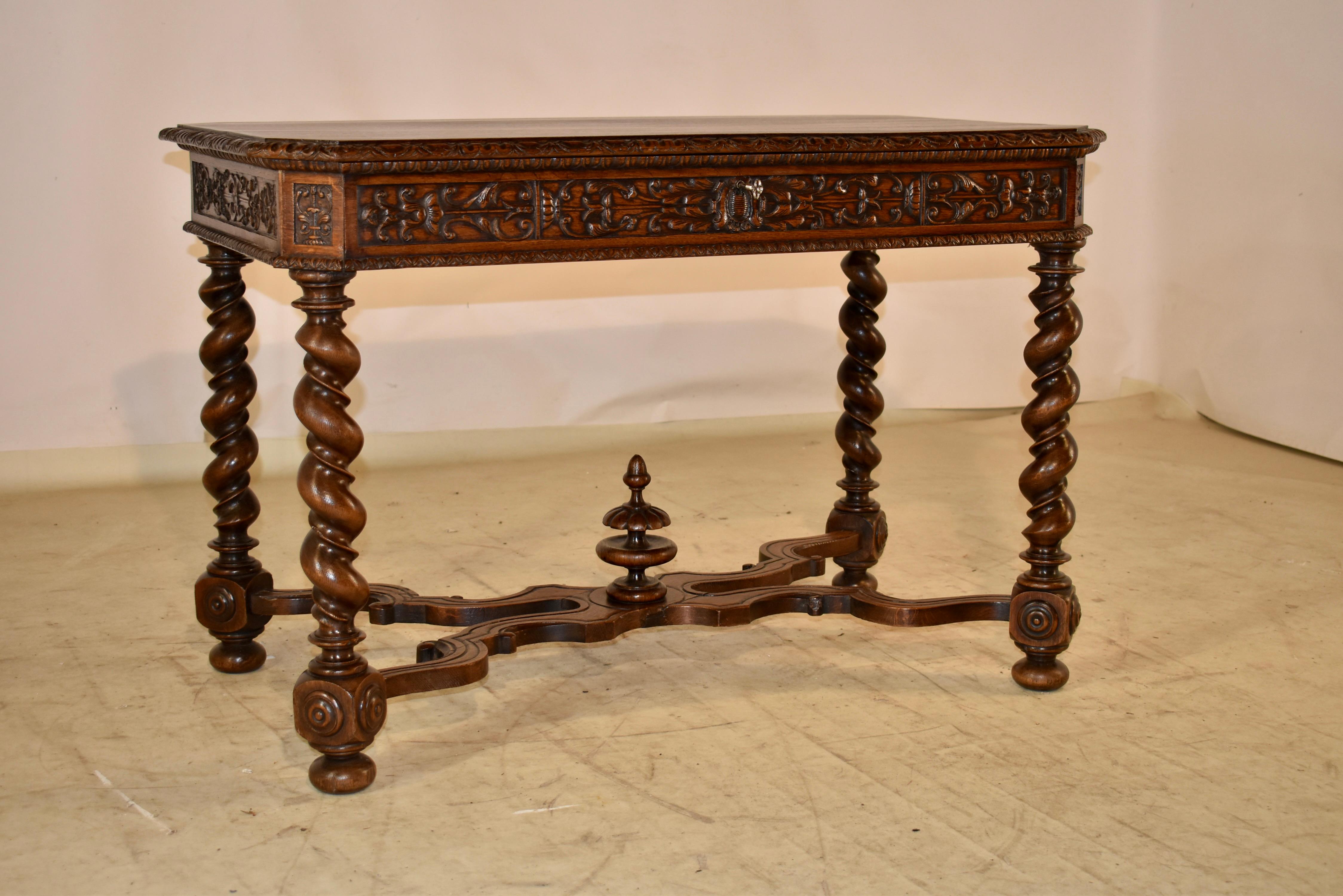 Napoléon III Table sculptée en Oak Oak français du 19ème siècle en vente