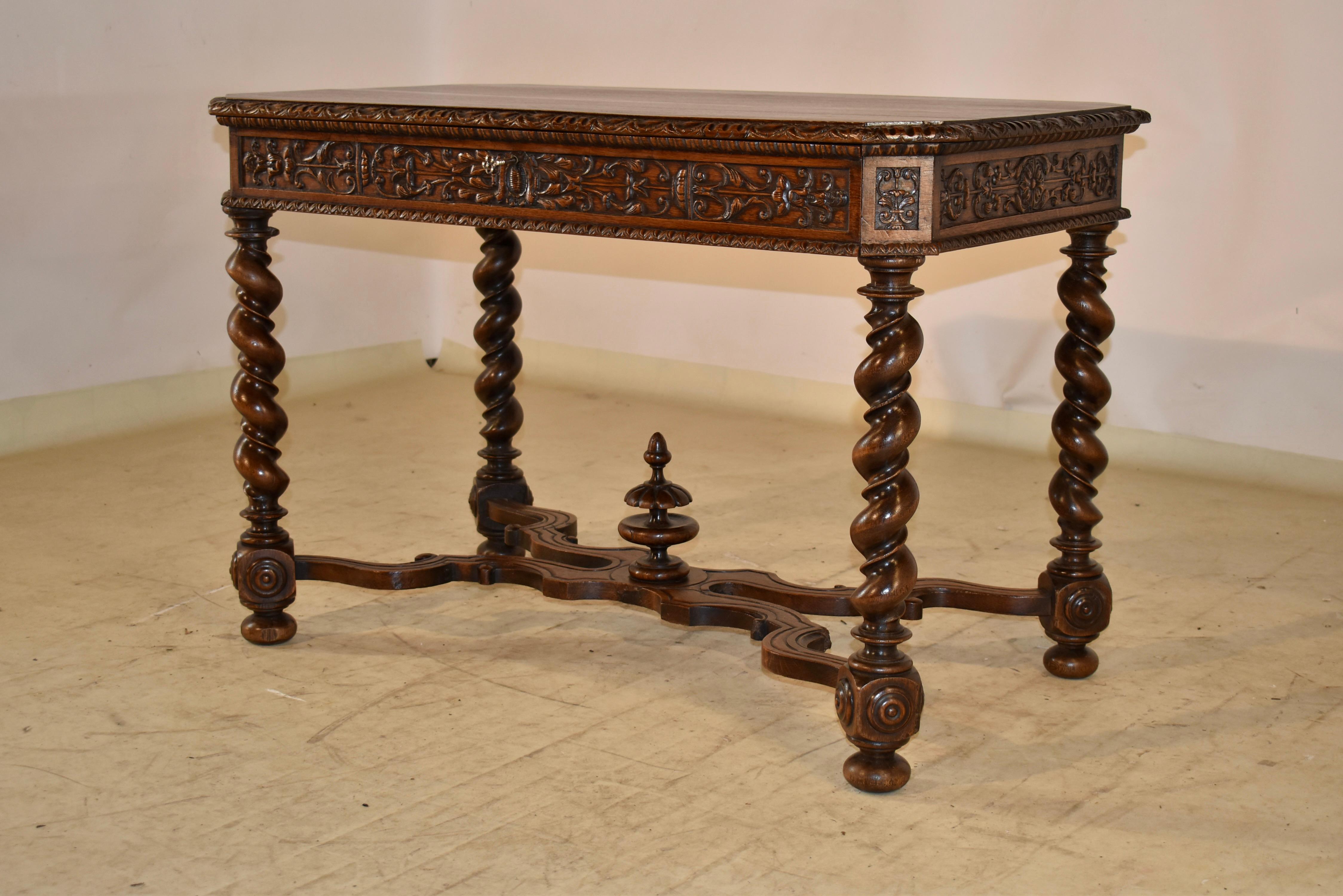 XIXe siècle Table sculptée en Oak Oak français du 19ème siècle en vente