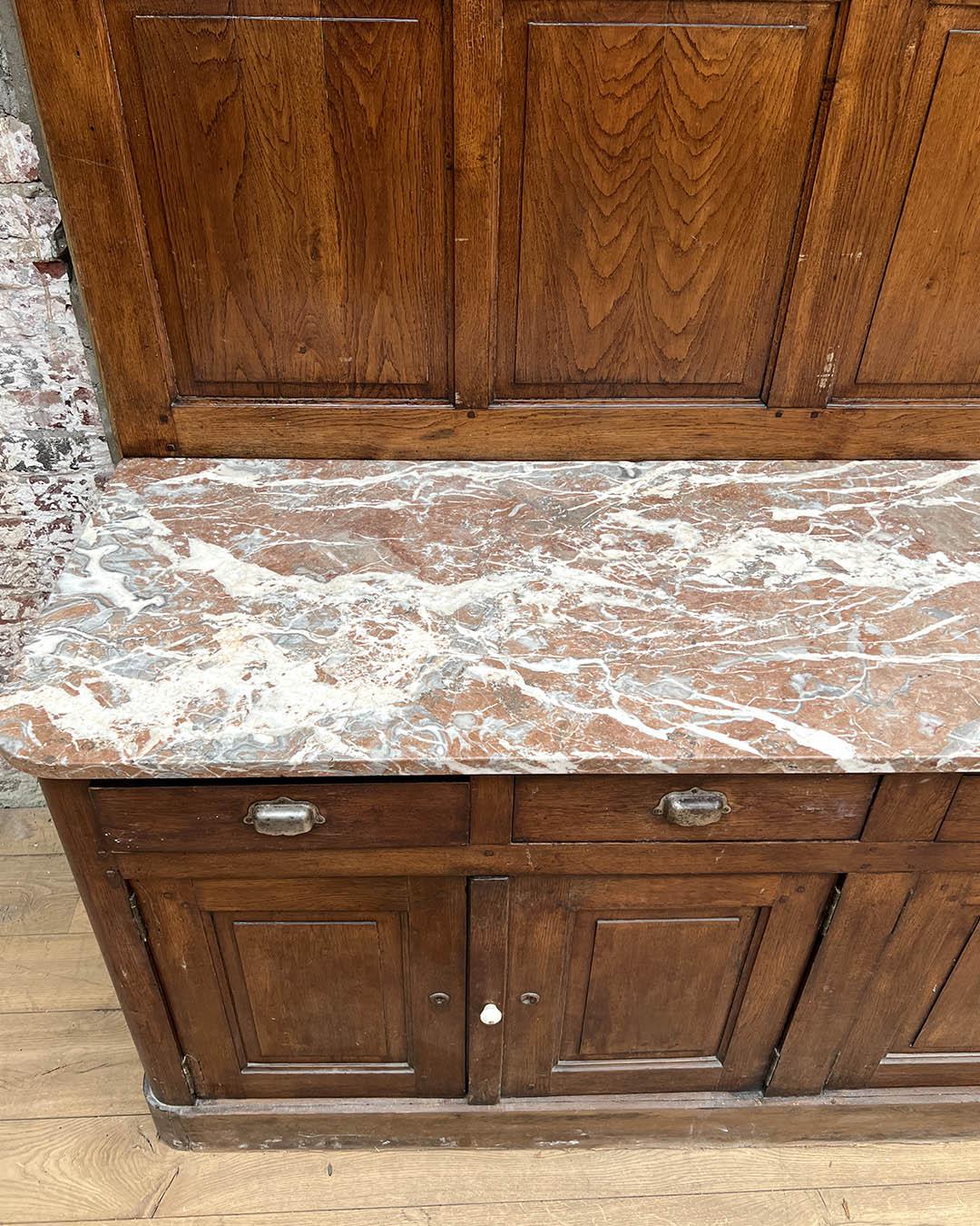 Credenza Château in Oak francese del XIX secolo con piano in marmo in vendita 3