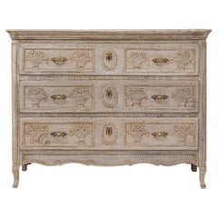 Commodes et coffres à tiroirs Louis XVI