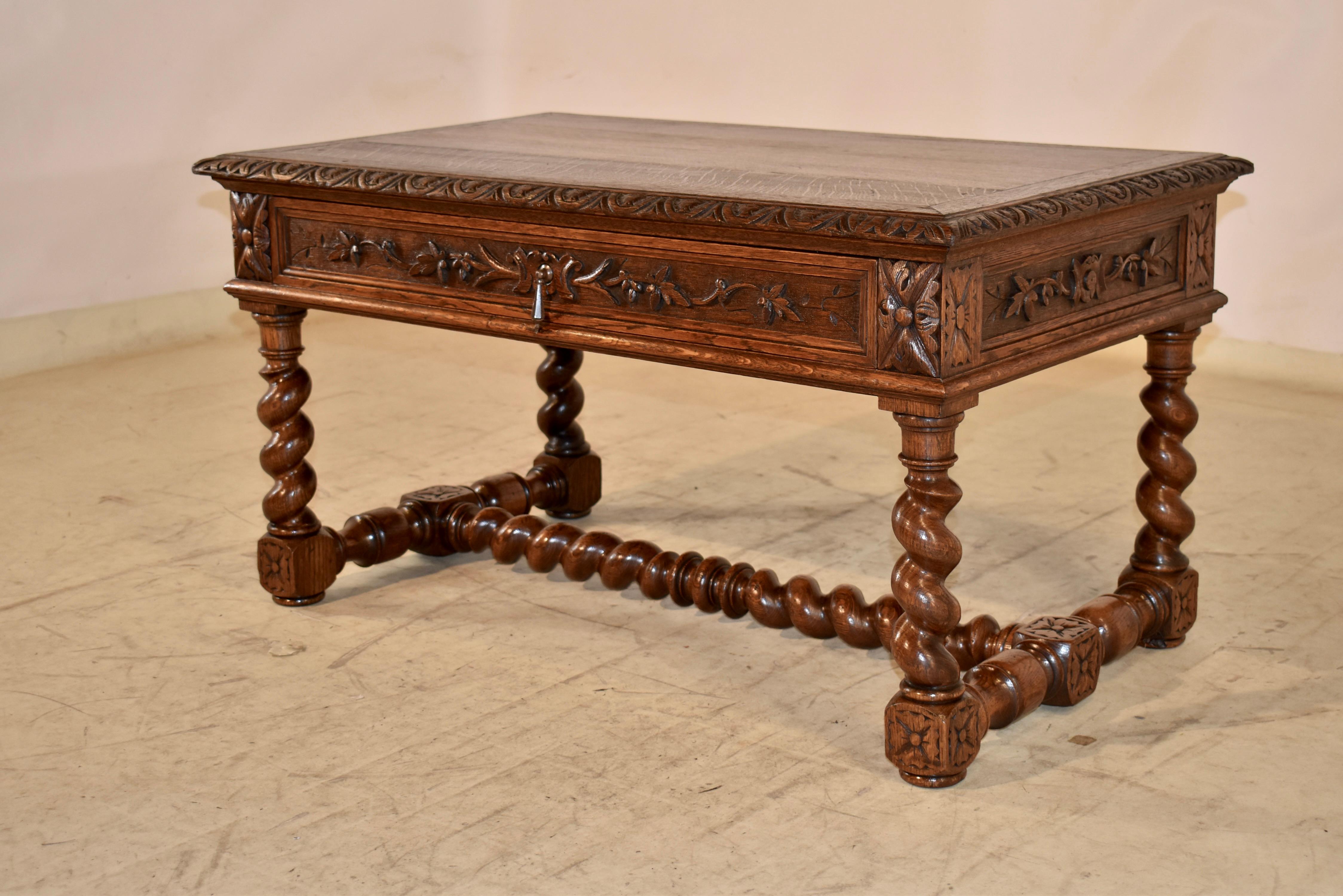 Table basse en chêne français du 19e siècle en vente 1