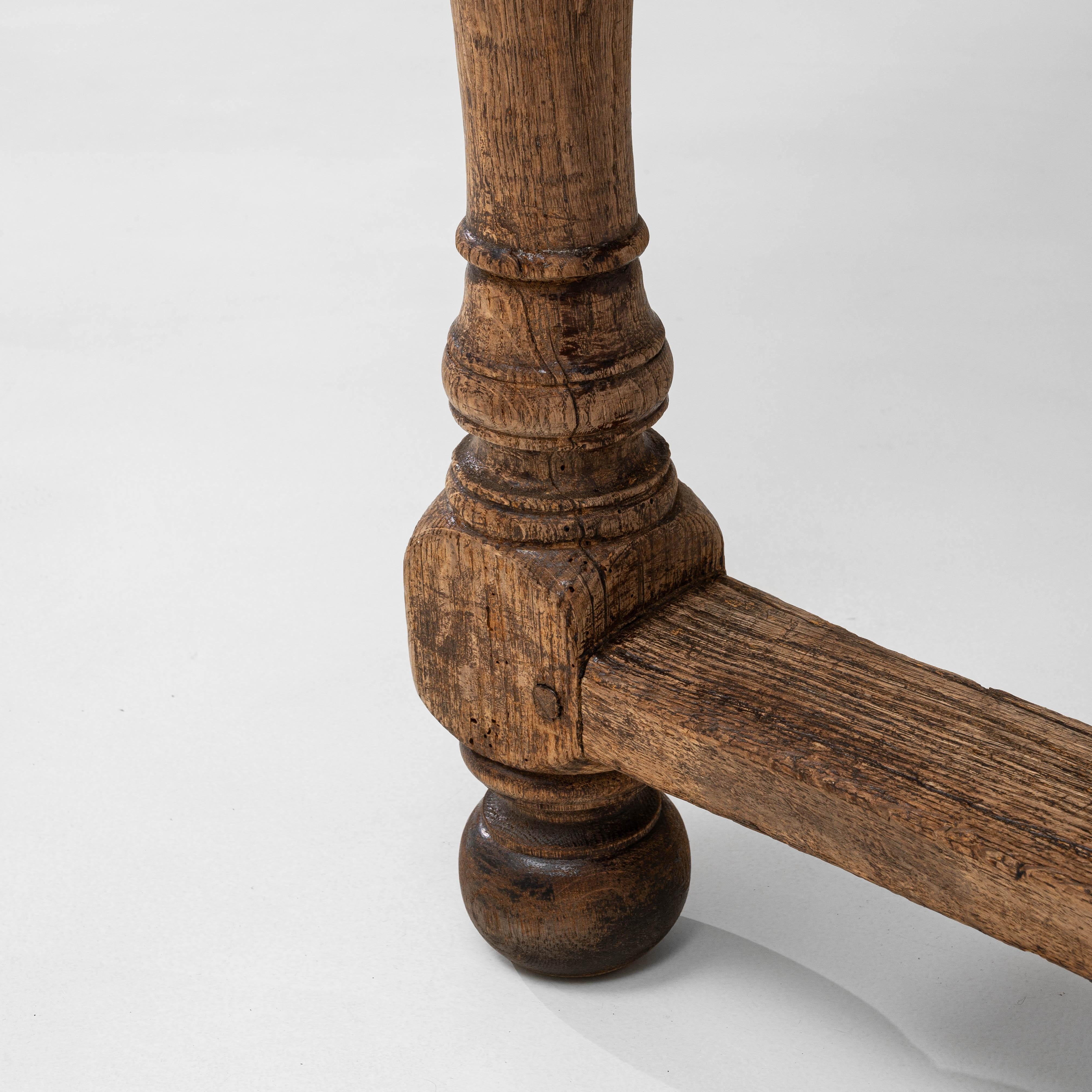 Mesa de comedor francesa de roble del siglo XIX en venta 6