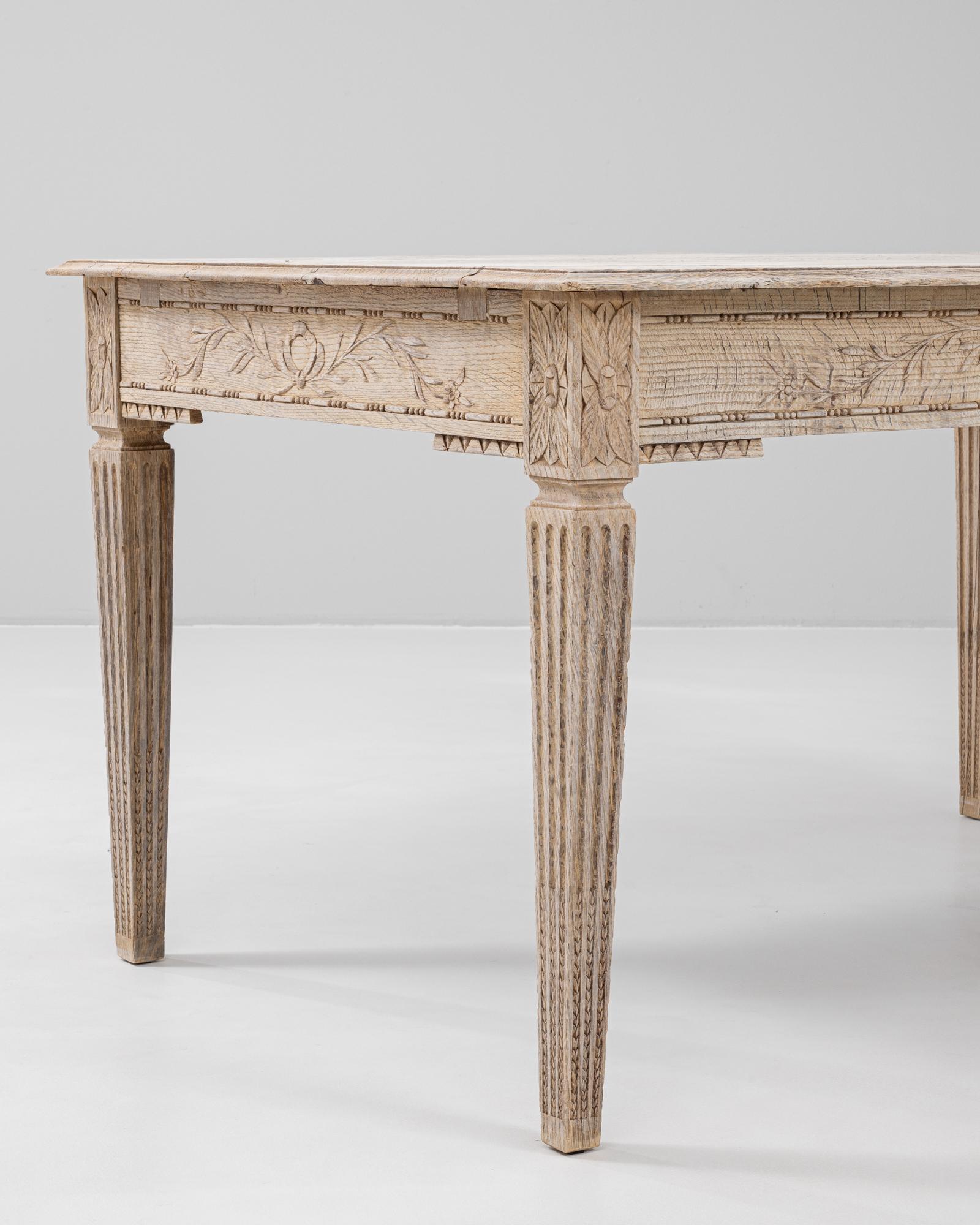 Table de salle à manger en chêne français du XIXe siècle Bon état - En vente à High Point, NC