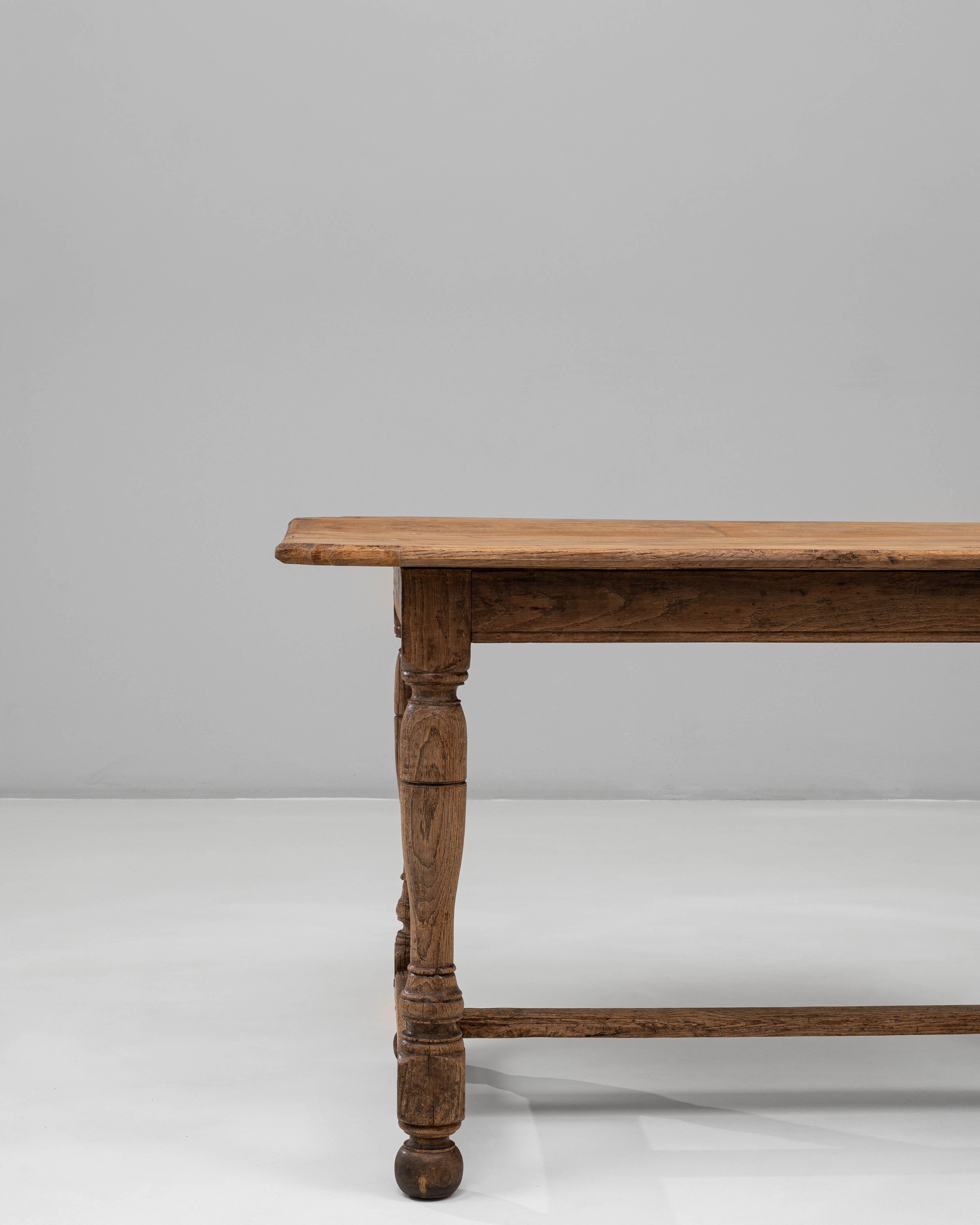 Mesa de comedor francesa de roble del siglo XIX en Bueno estado para la venta en High Point, NC