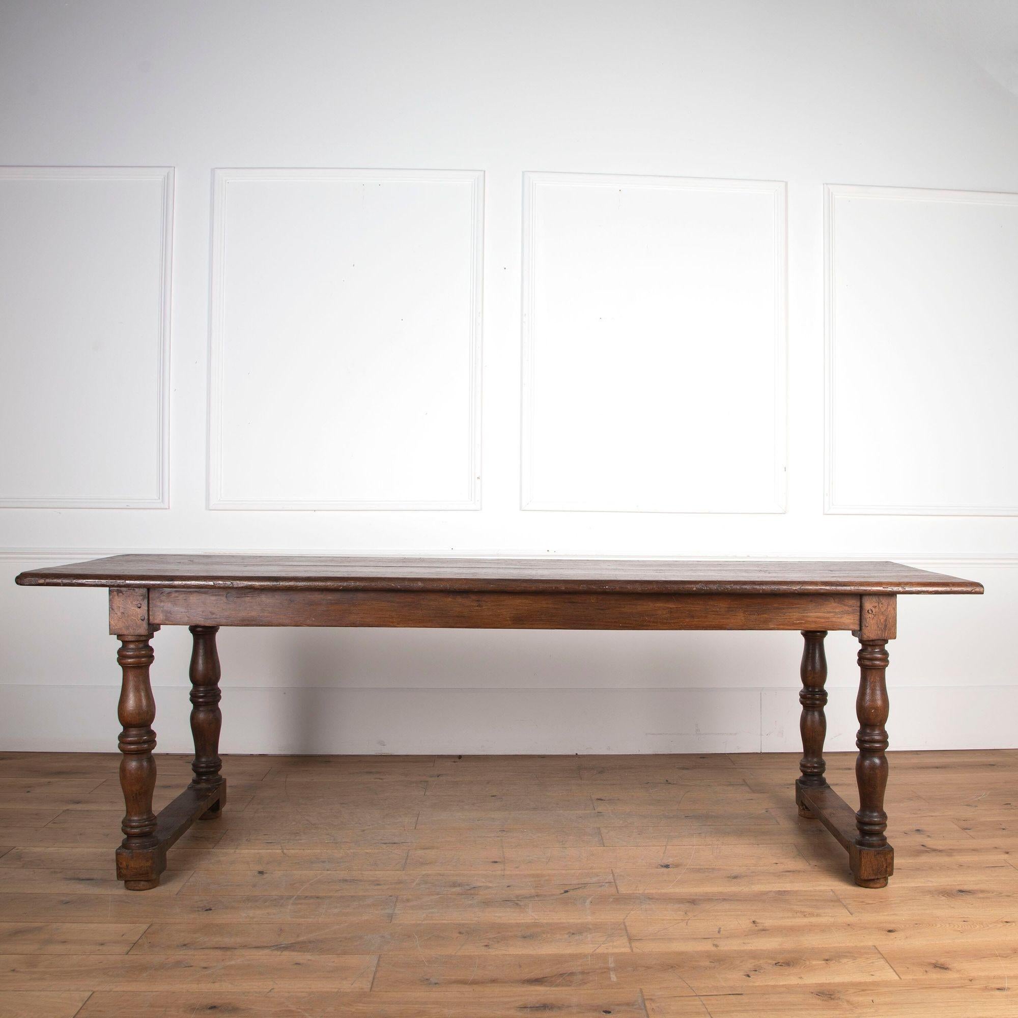 19th Century French Oak Dining Table For Sale at 1stDibs
