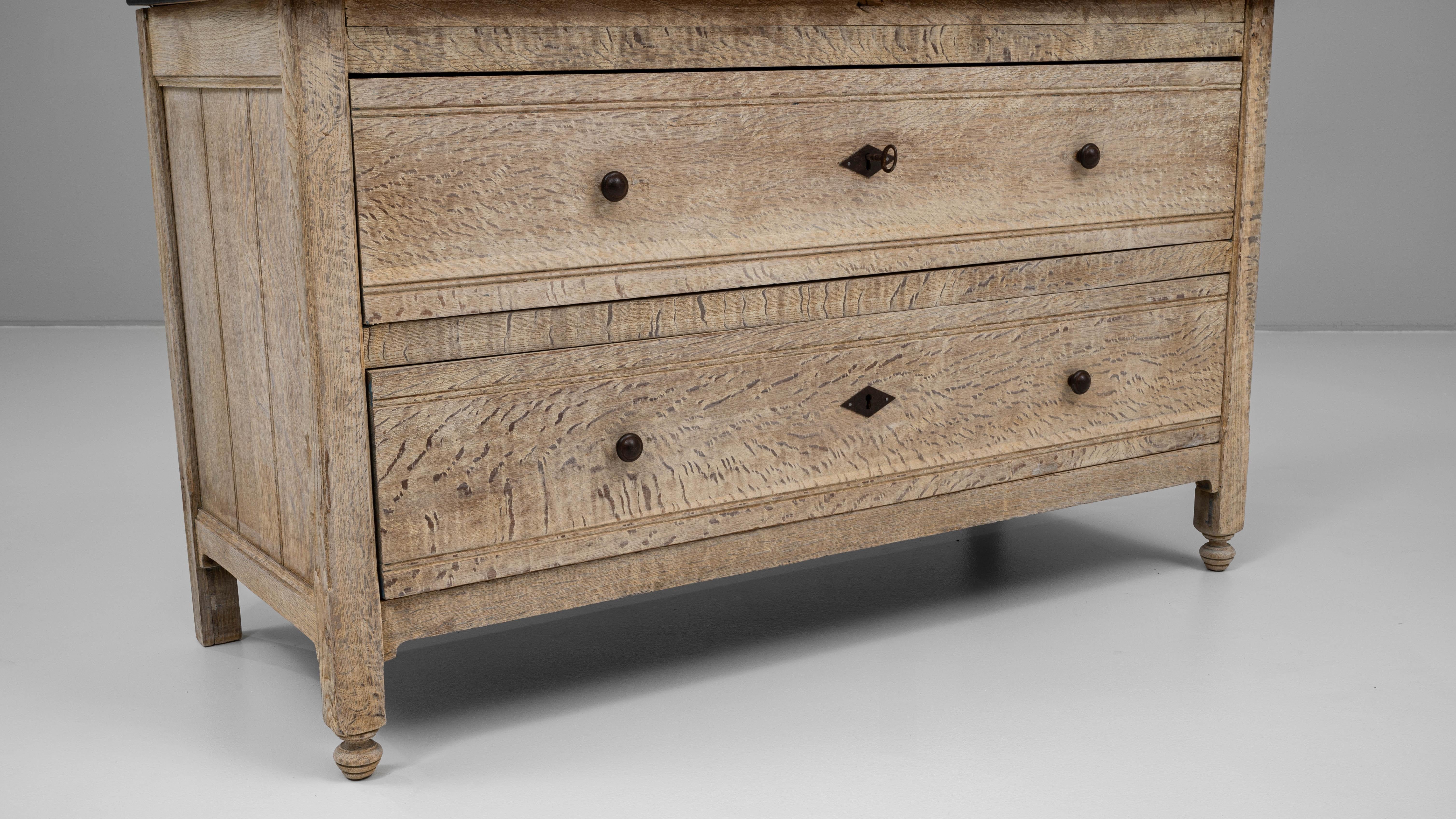 19th Century French Oak Display Cabinet For Sale 7