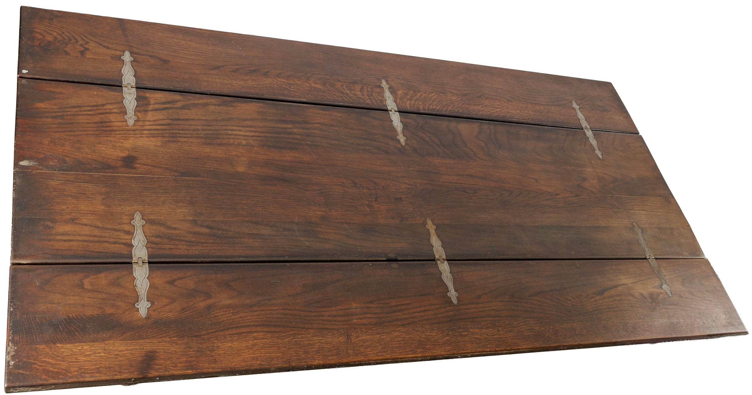 Provincial français 19th Century French Oak Fold-Over Top Table en vente