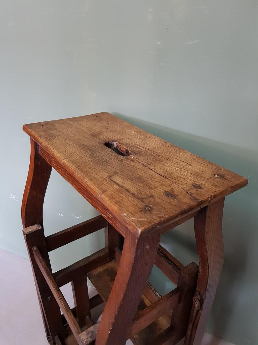 19th Century French Oak Metamorphic Stool and Stairs In Good Condition In Raalte, NL