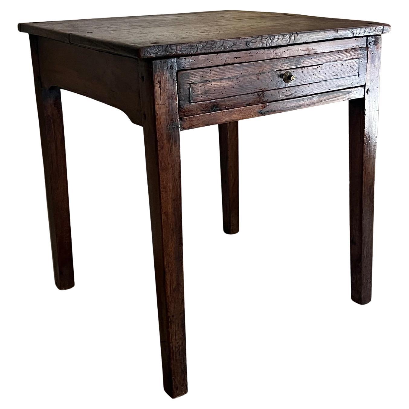 Mesa auxiliar de tablones de roble francés del siglo XIX