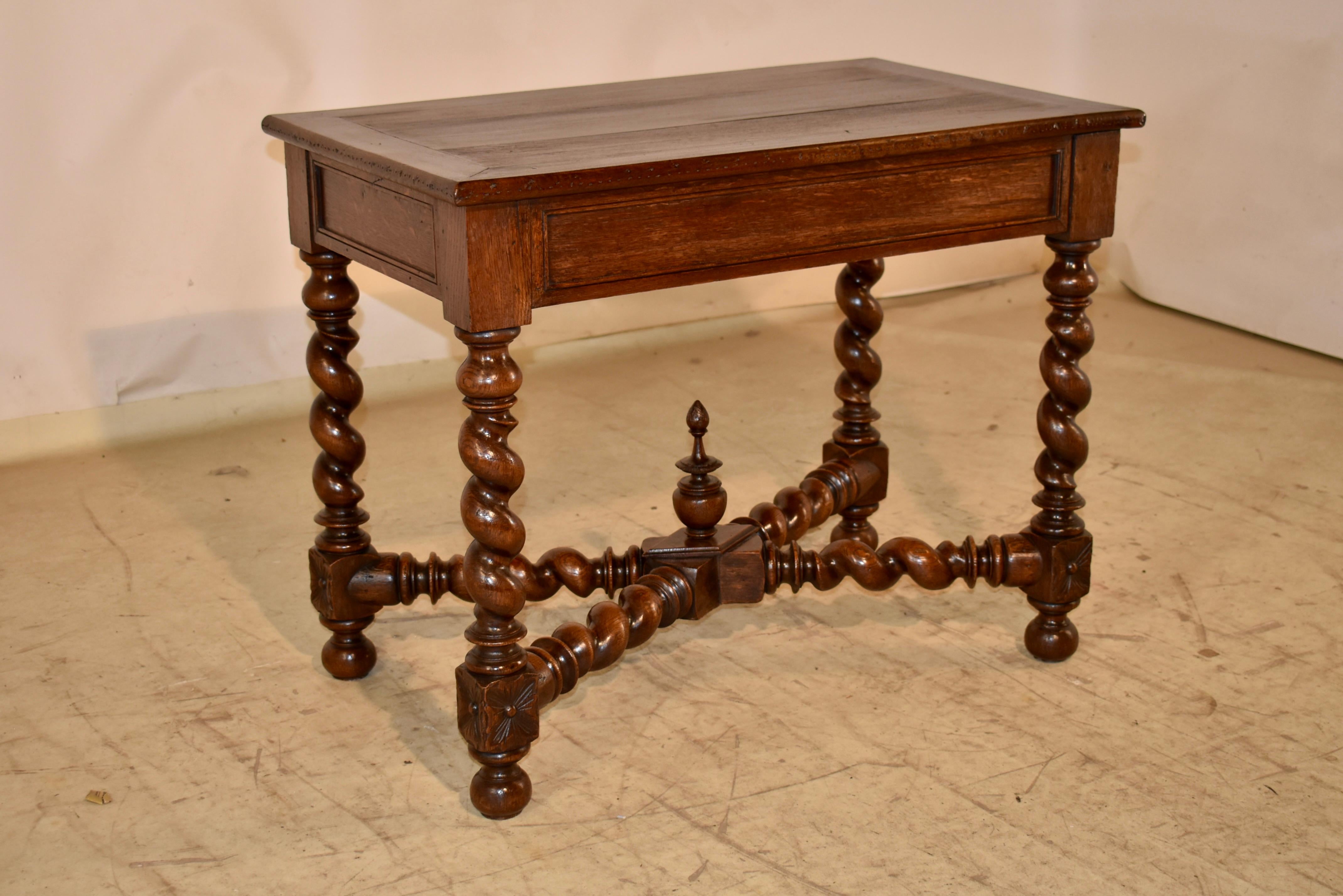 Mesa auxiliar francesa de roble del siglo XIX en venta 3