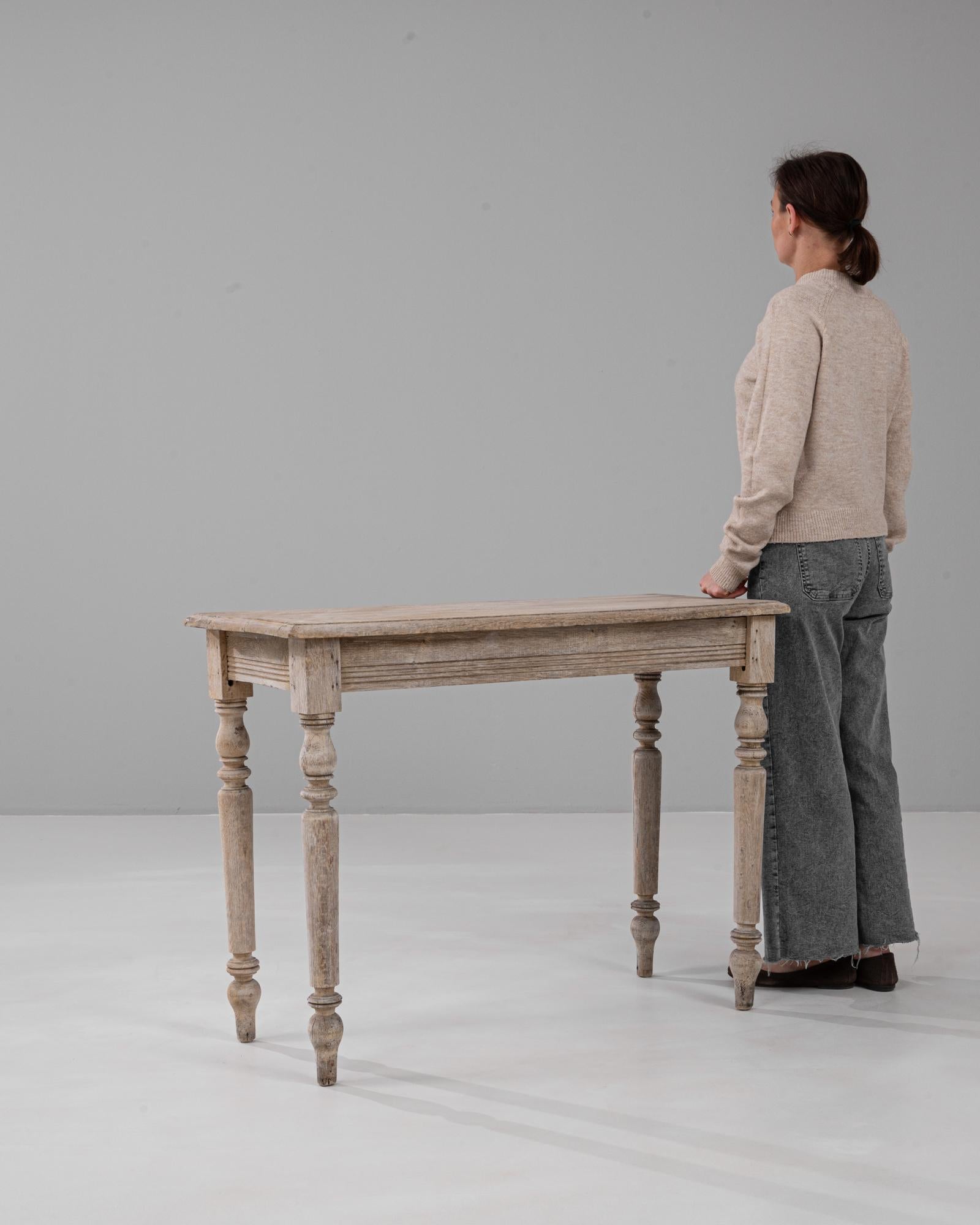 Chêne Table d'appoint en chêne français du XIXe siècle en vente