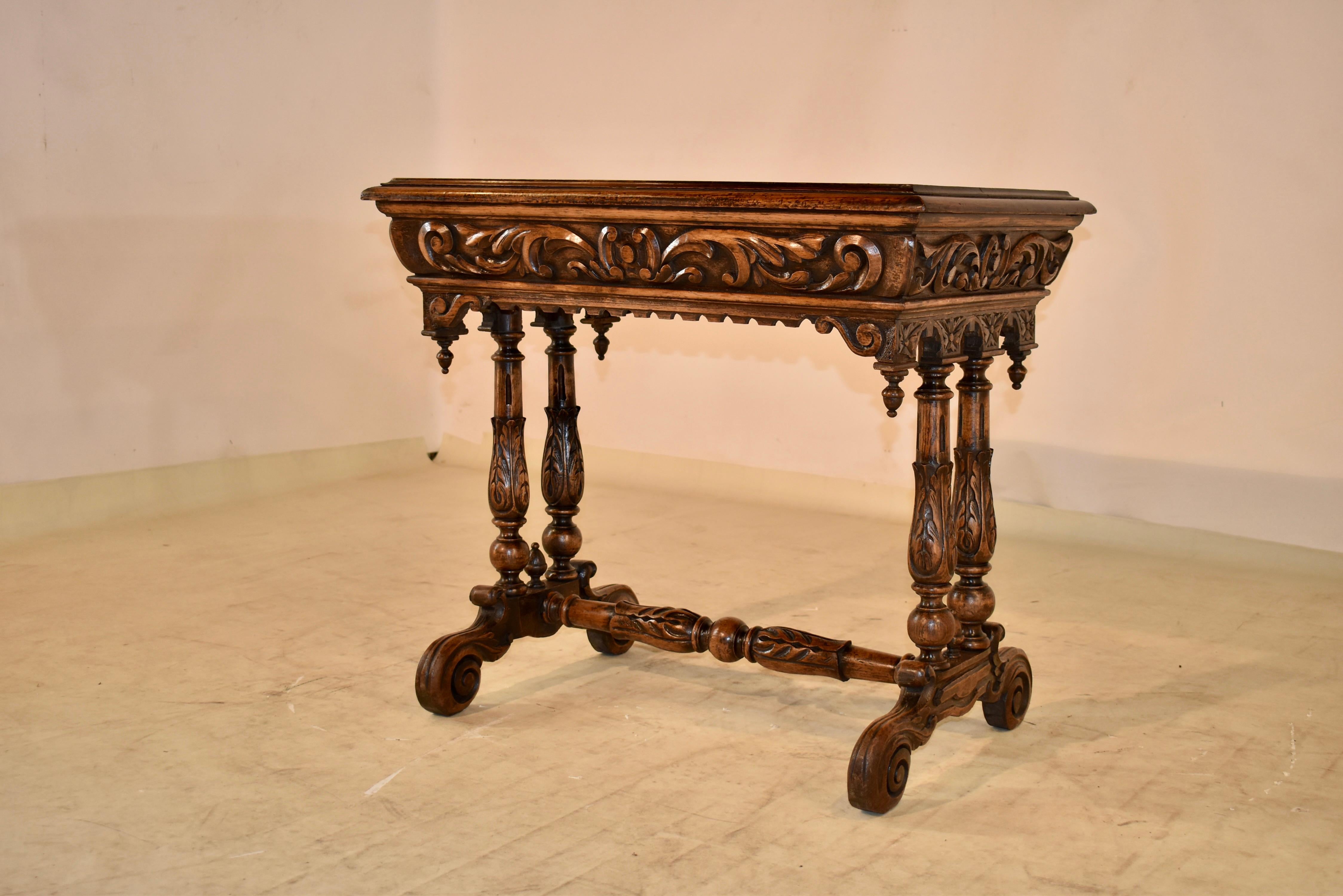 19th Century French Oak Side Table For Sale 3