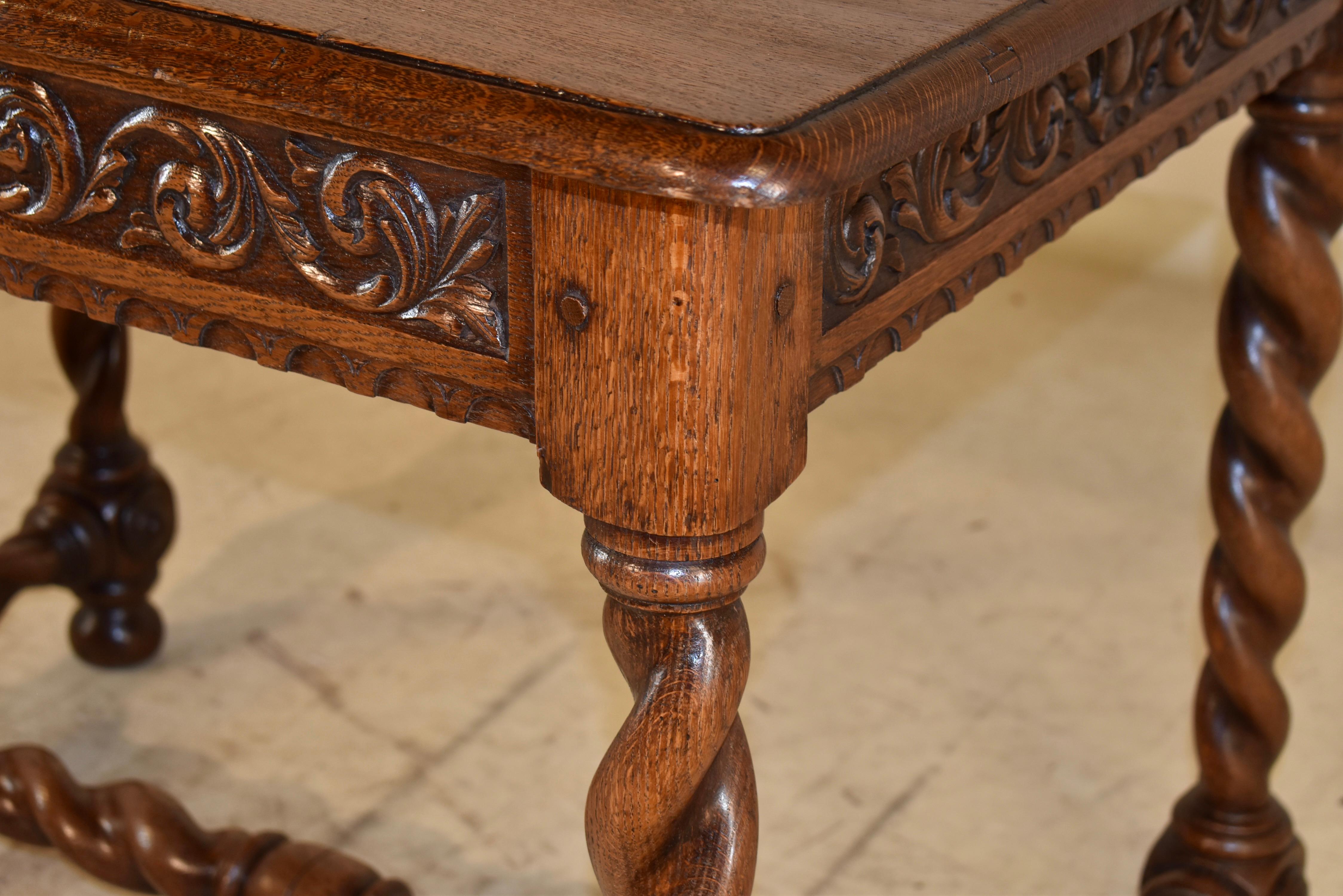 Mesa auxiliar francesa de roble del siglo XIX en venta 1