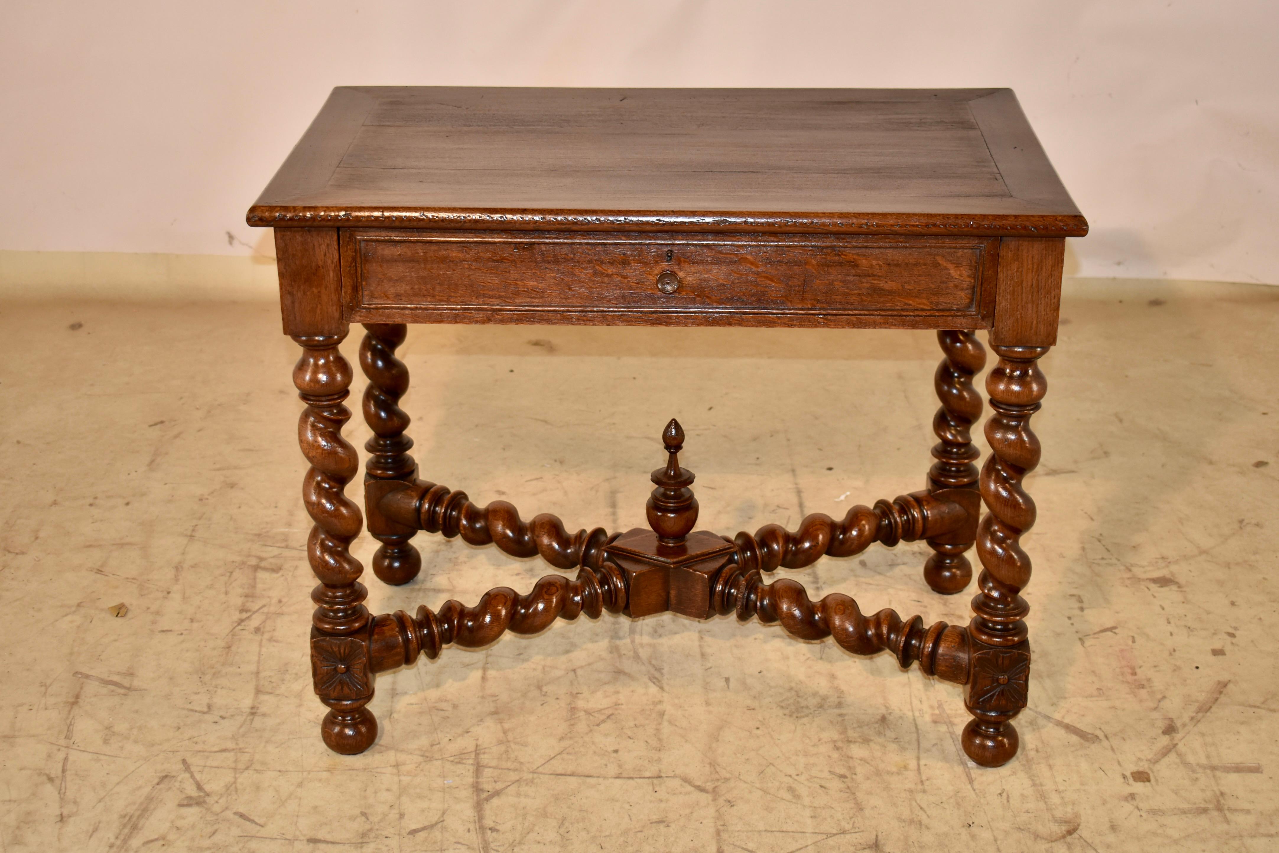 Mesa auxiliar francesa de roble del siglo XIX en venta 2