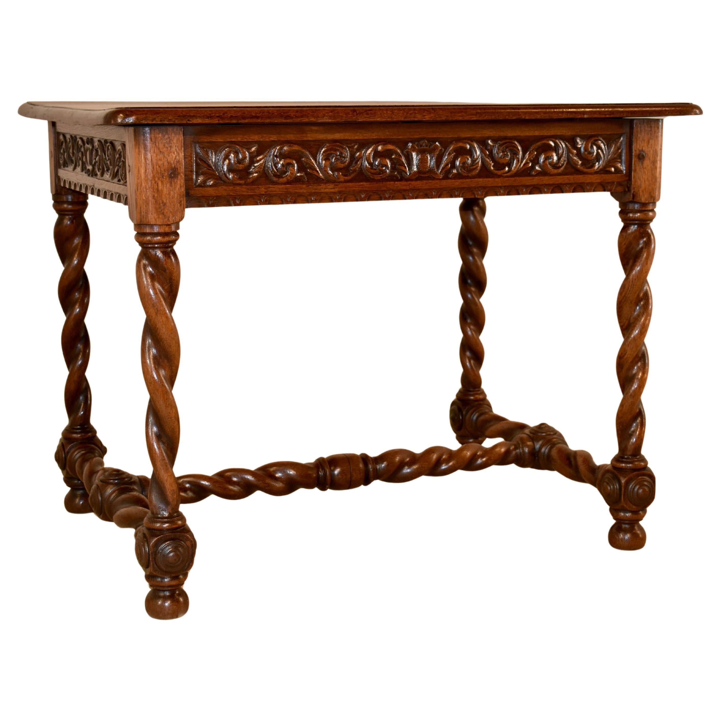 Mesa auxiliar francesa de roble del siglo XIX