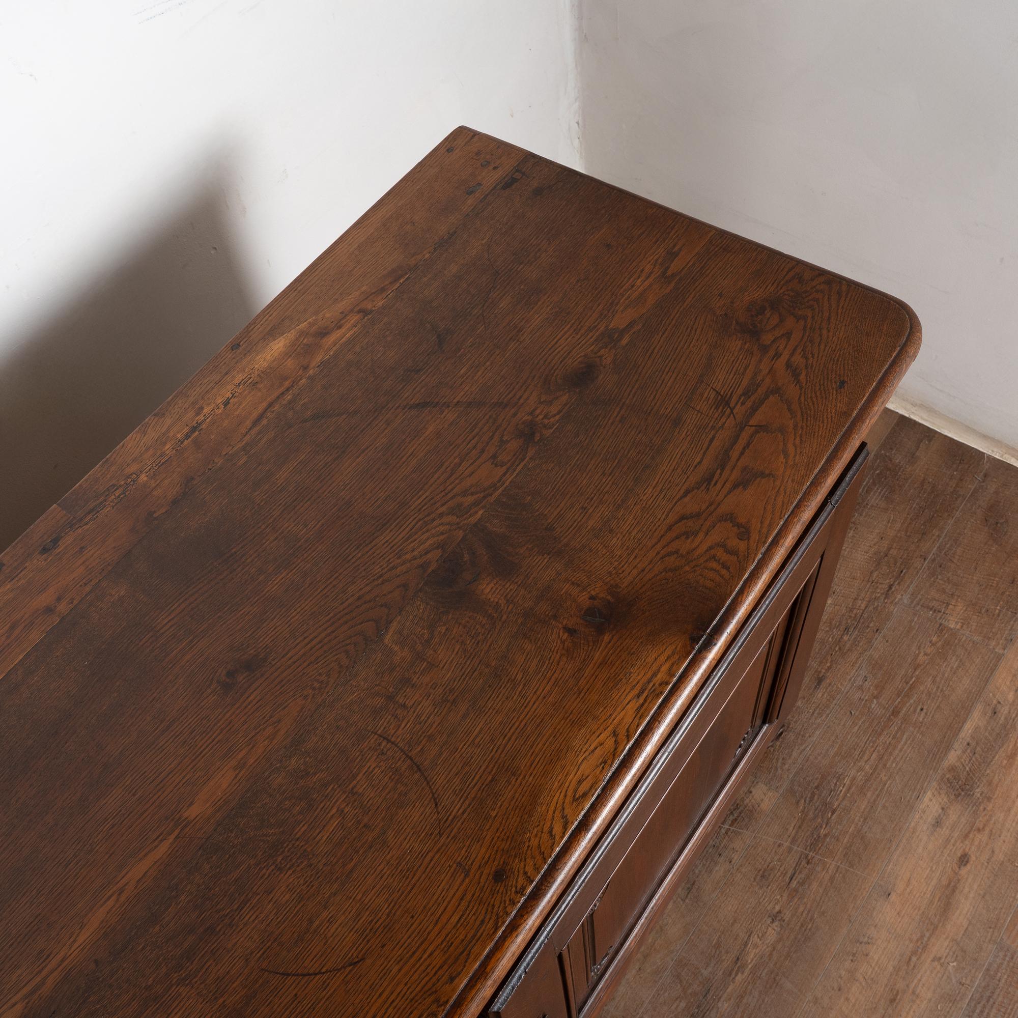 Credenza francese del XIX secolo in Oak Buffet in vendita 3