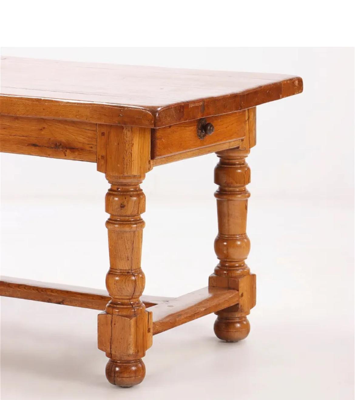 19th Century French Oak Table  In Good Condition For Sale In New York, NY