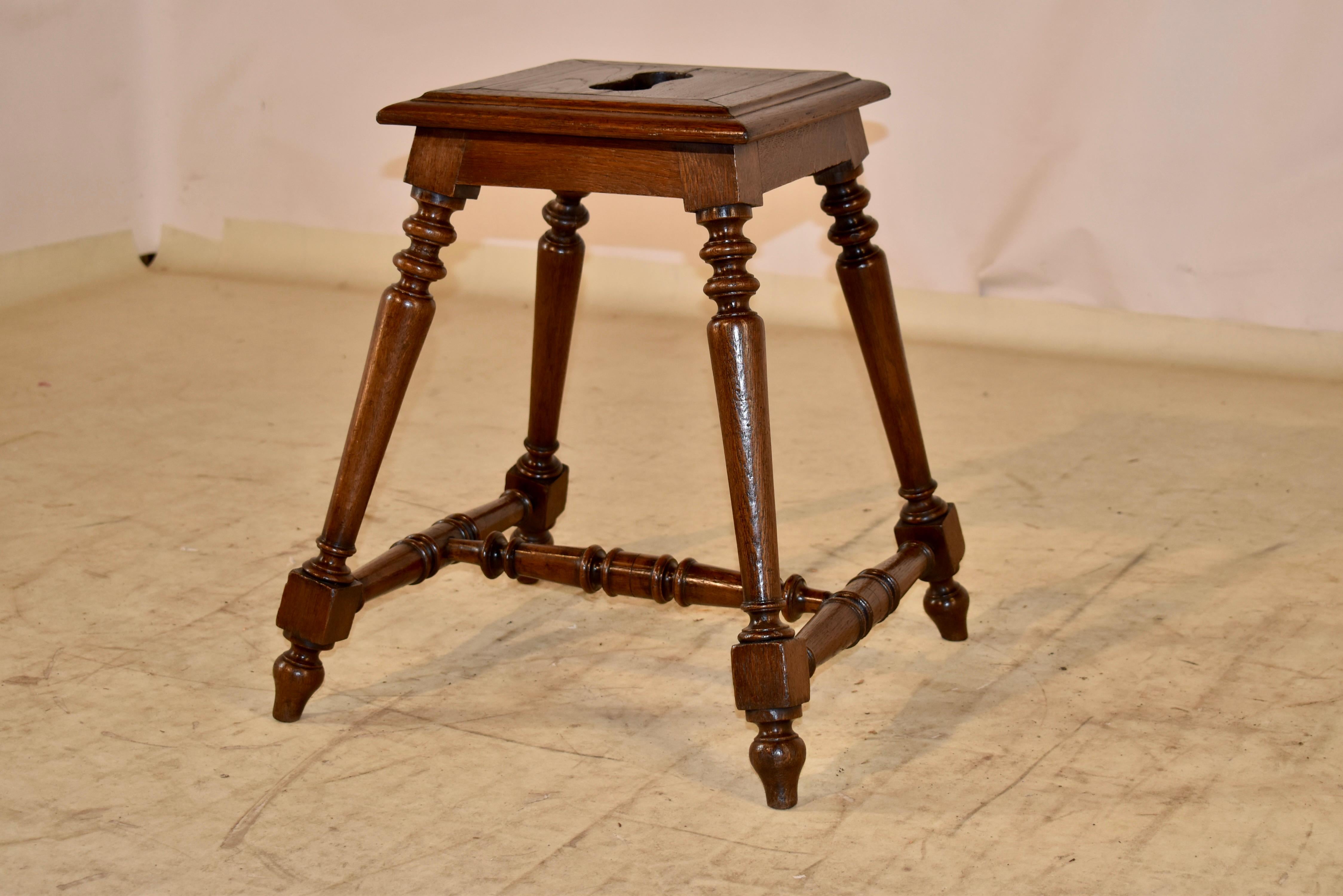 19th Century French Oak Turned Stool In Good Condition For Sale In High Point, NC