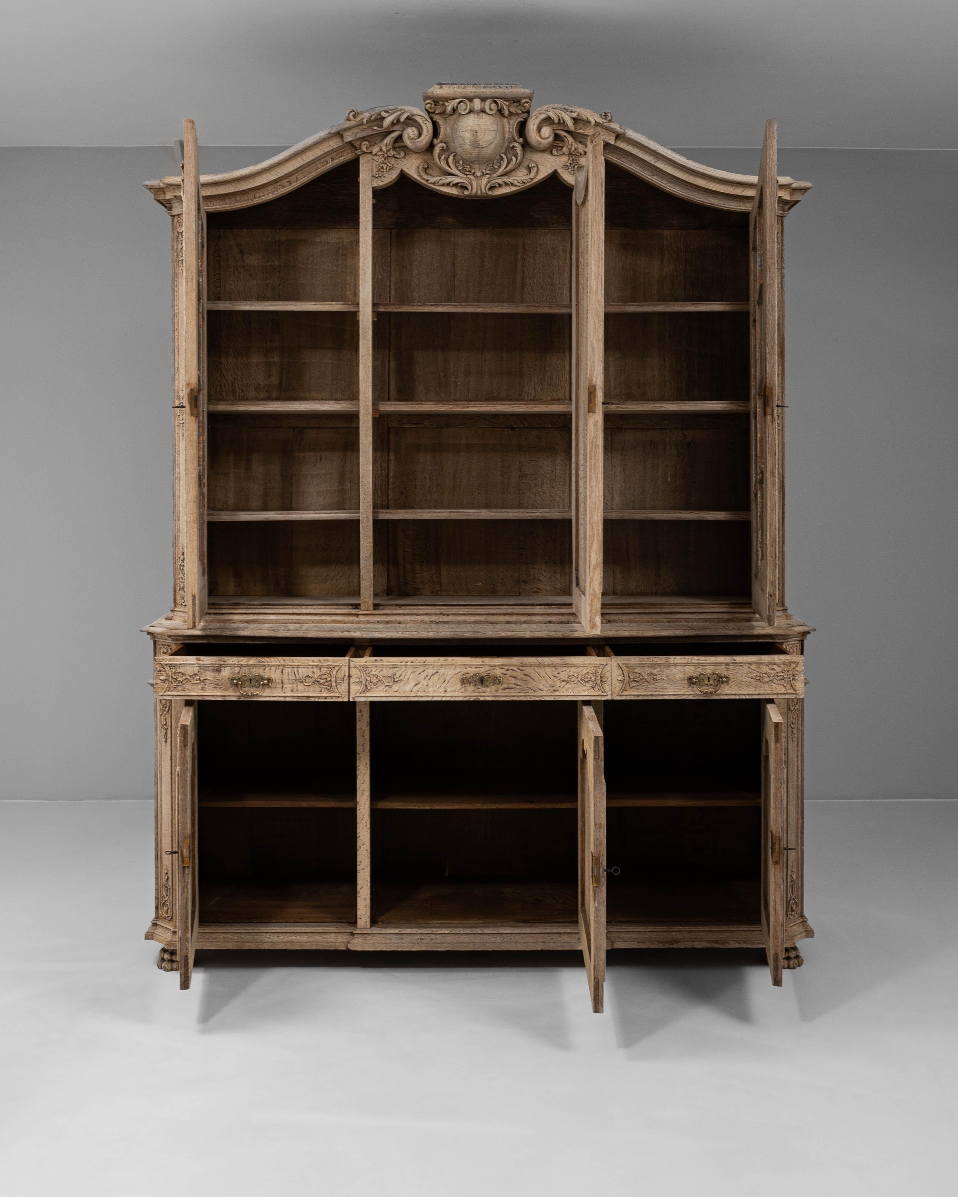 Francese Vetrina francese del XIX secolo in Oak