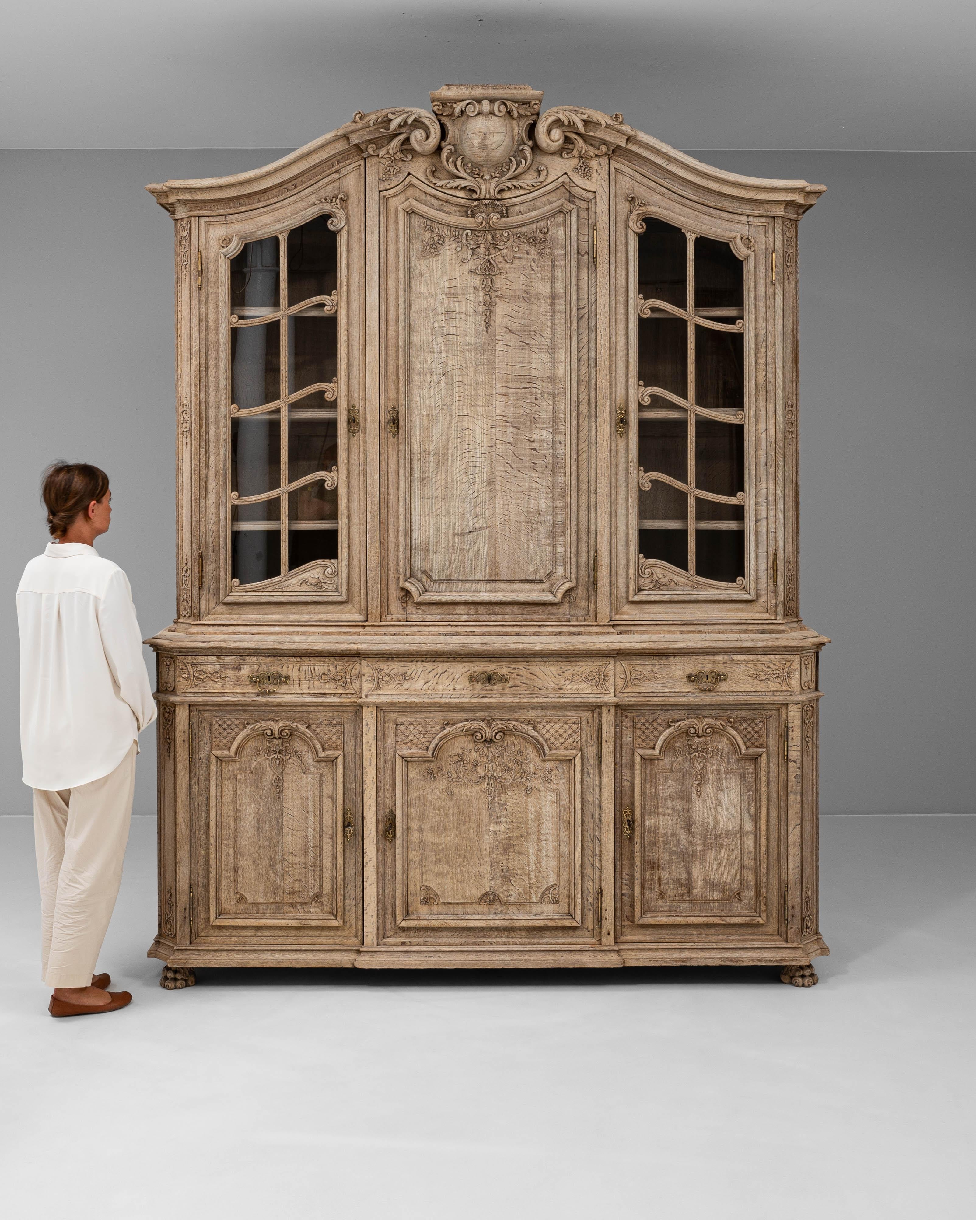 Vetrina francese del XIX secolo in Oak In condizioni buone a High Point, NC