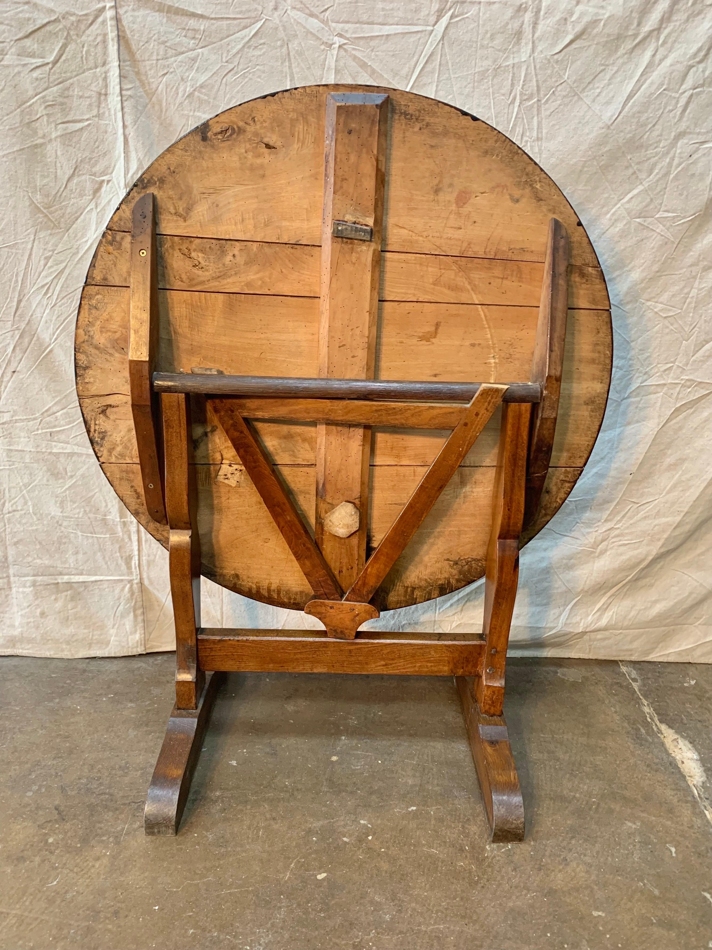 19th Century French Oak Wine Tasting Table For Sale 7