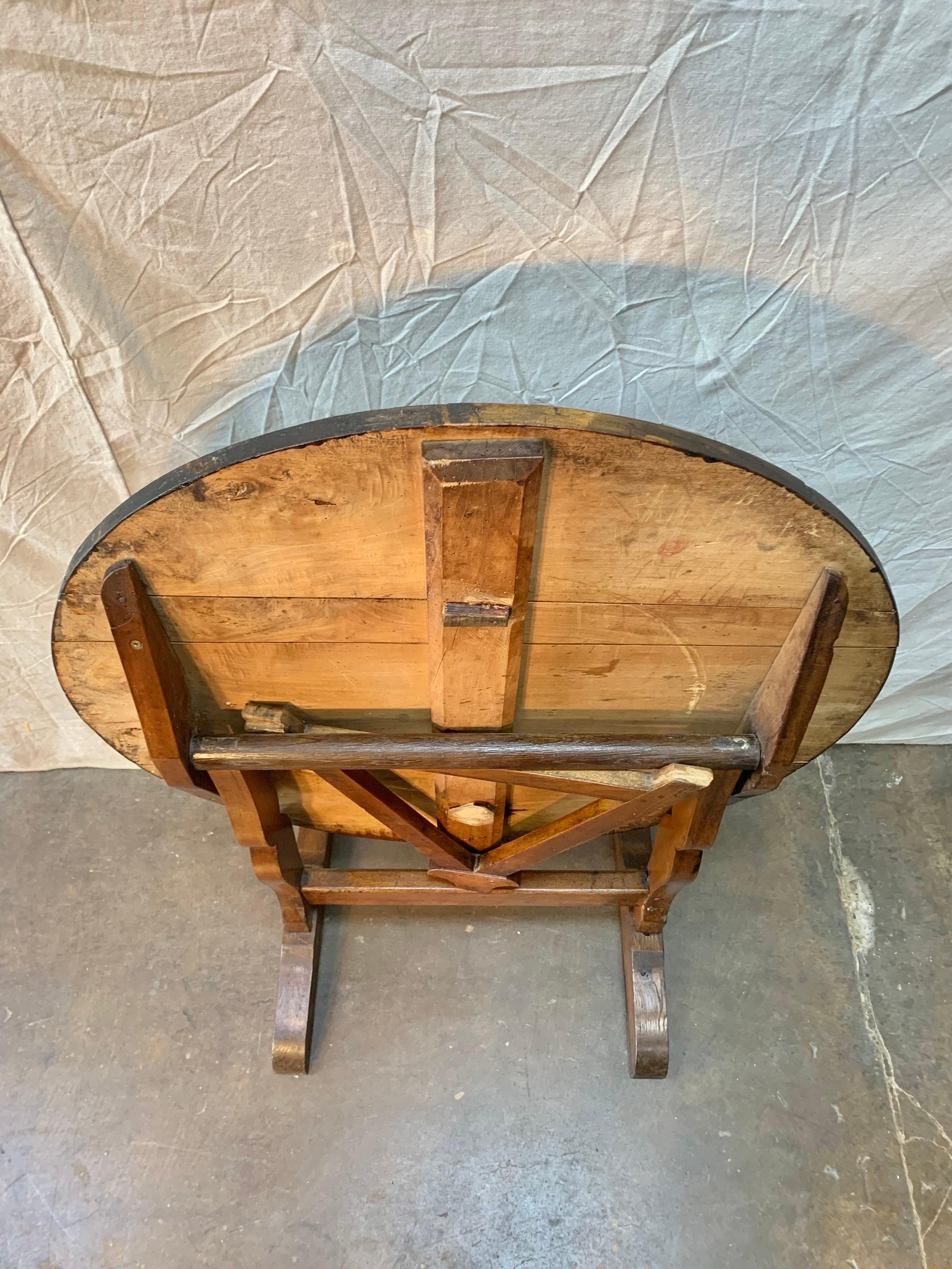 19th Century French Oak Wine Tasting Table For Sale 8