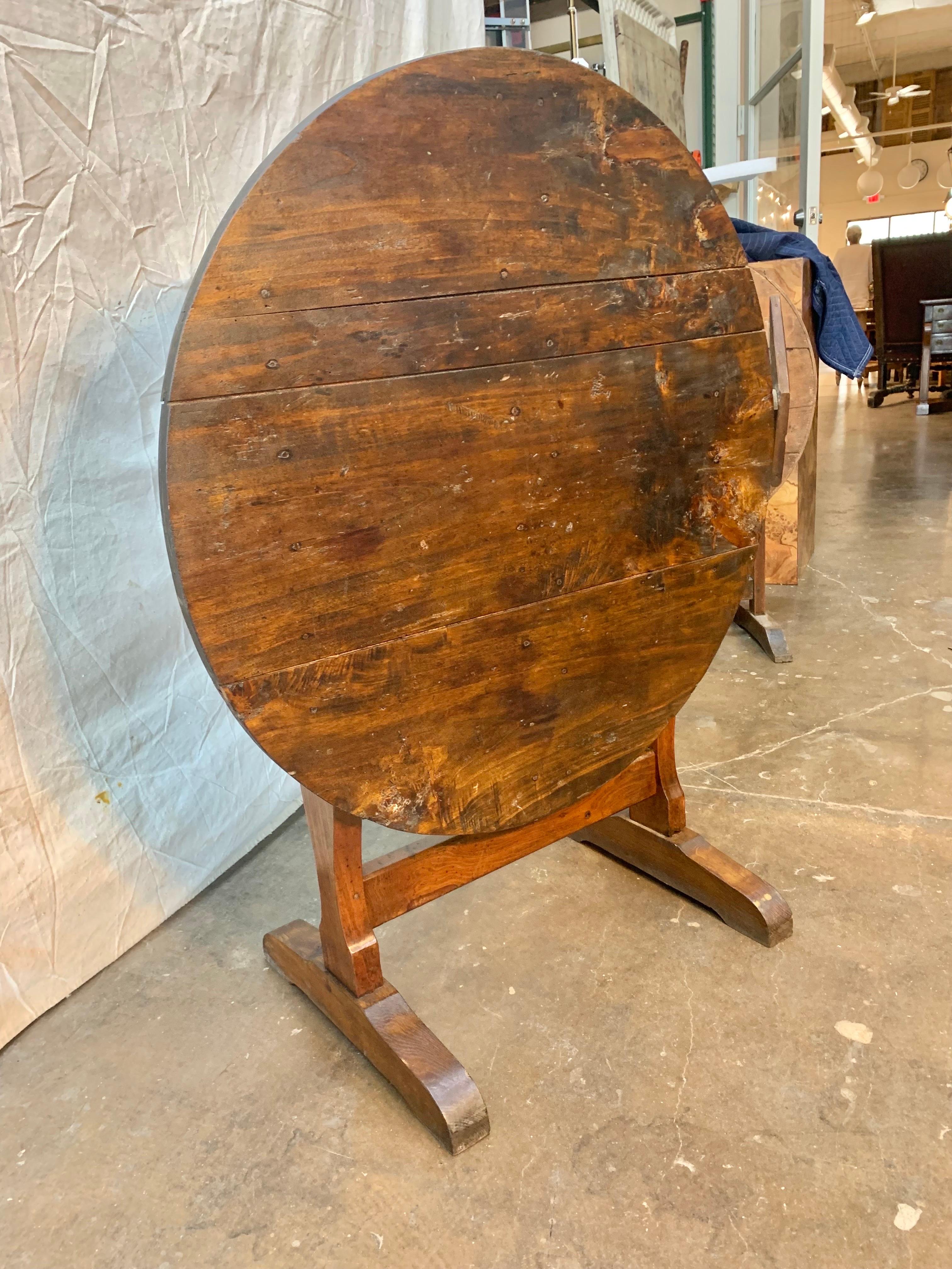 19th Century French Oak Wine Tasting Table For Sale 1