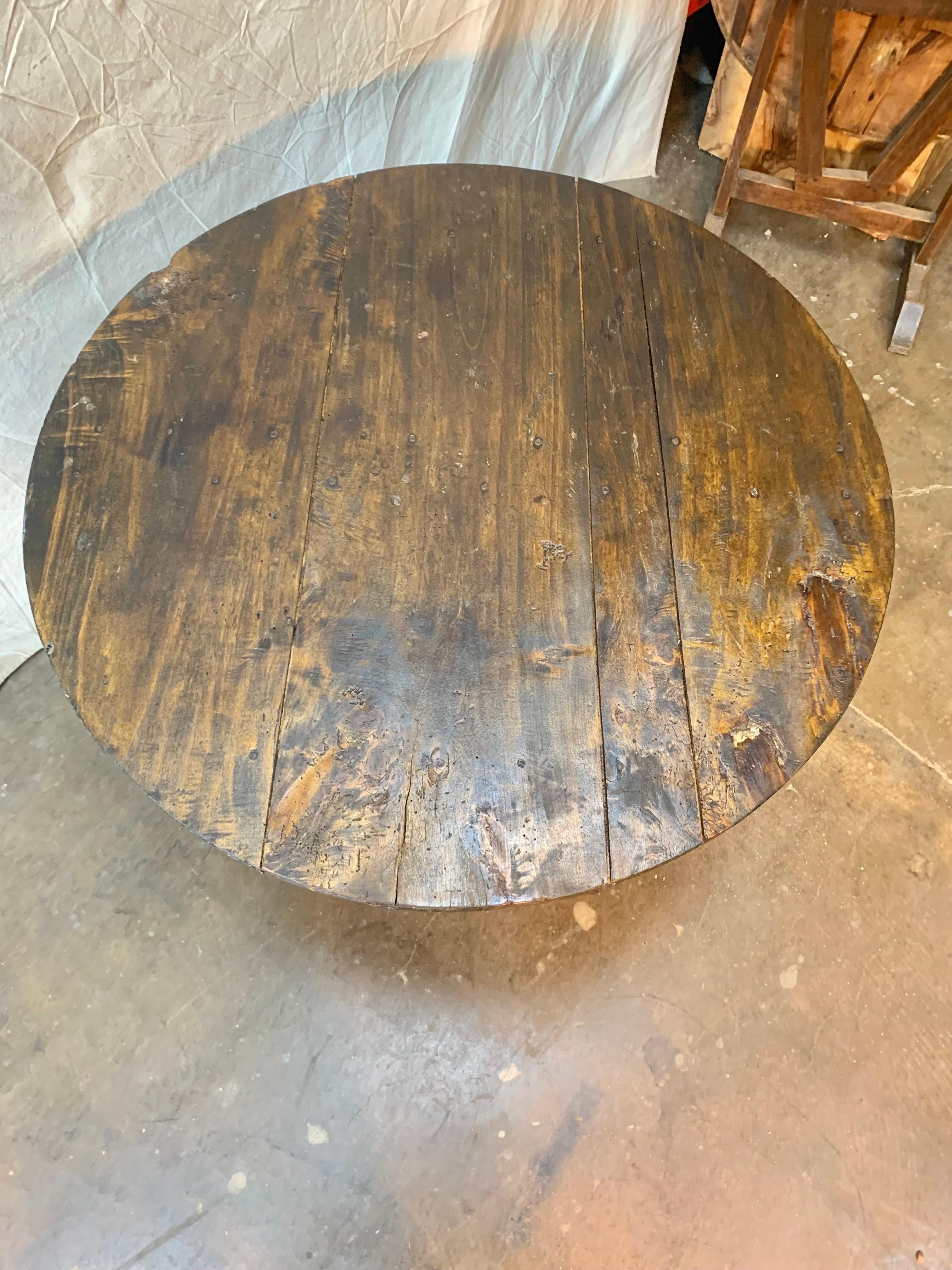 19th Century French Oak Wine Tasting Table For Sale 2
