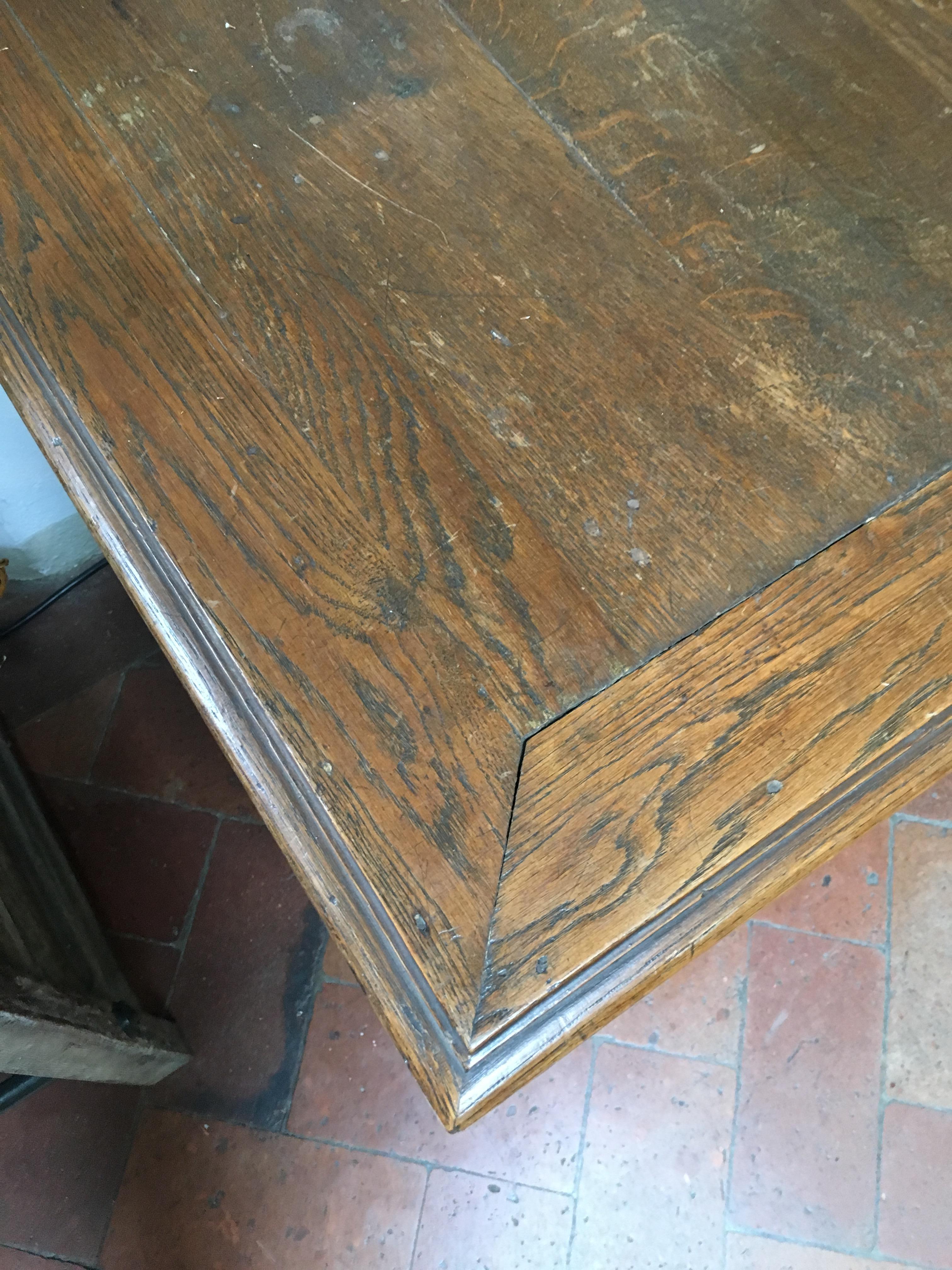 Carved 19th Century French Oak Wood Counter, 1890s For Sale