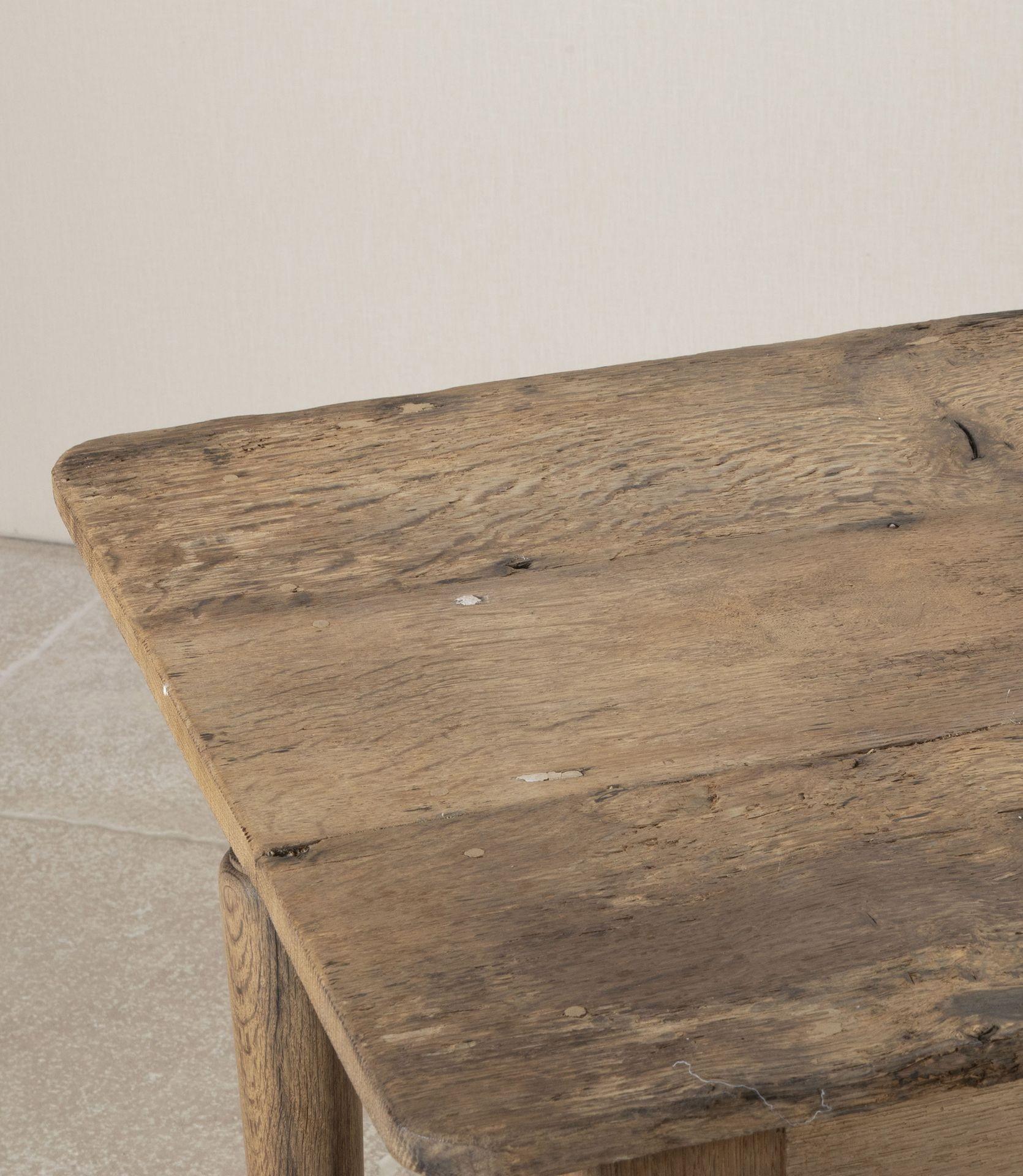 Mesa de trabajo francesa de roble del siglo XIX en venta 3
