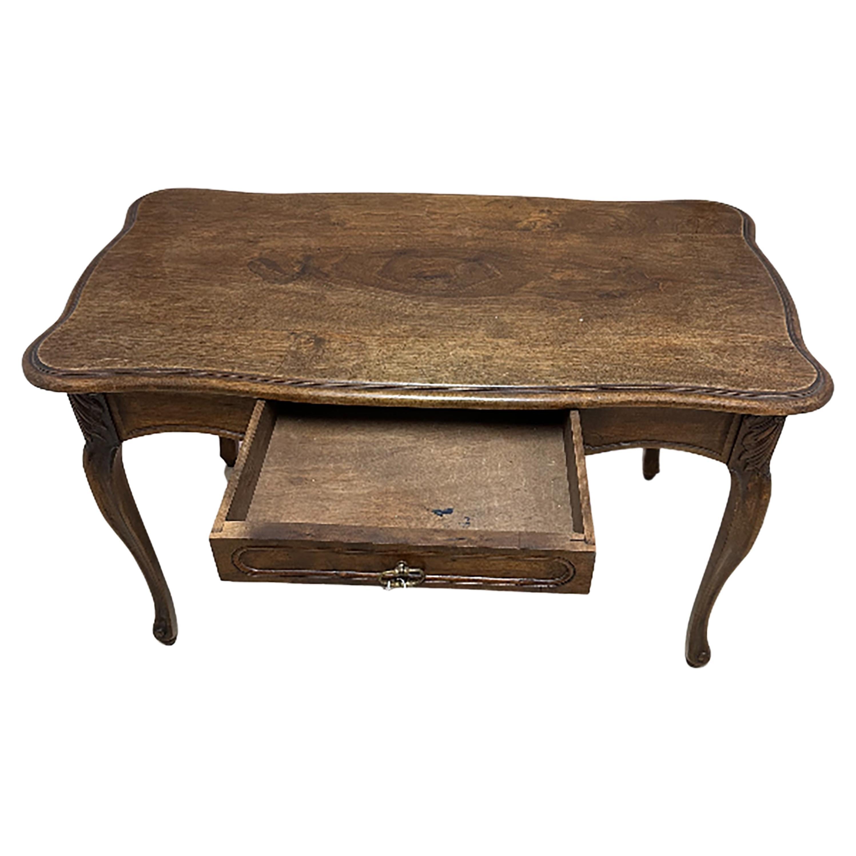 19th Century French occasional table For Sale