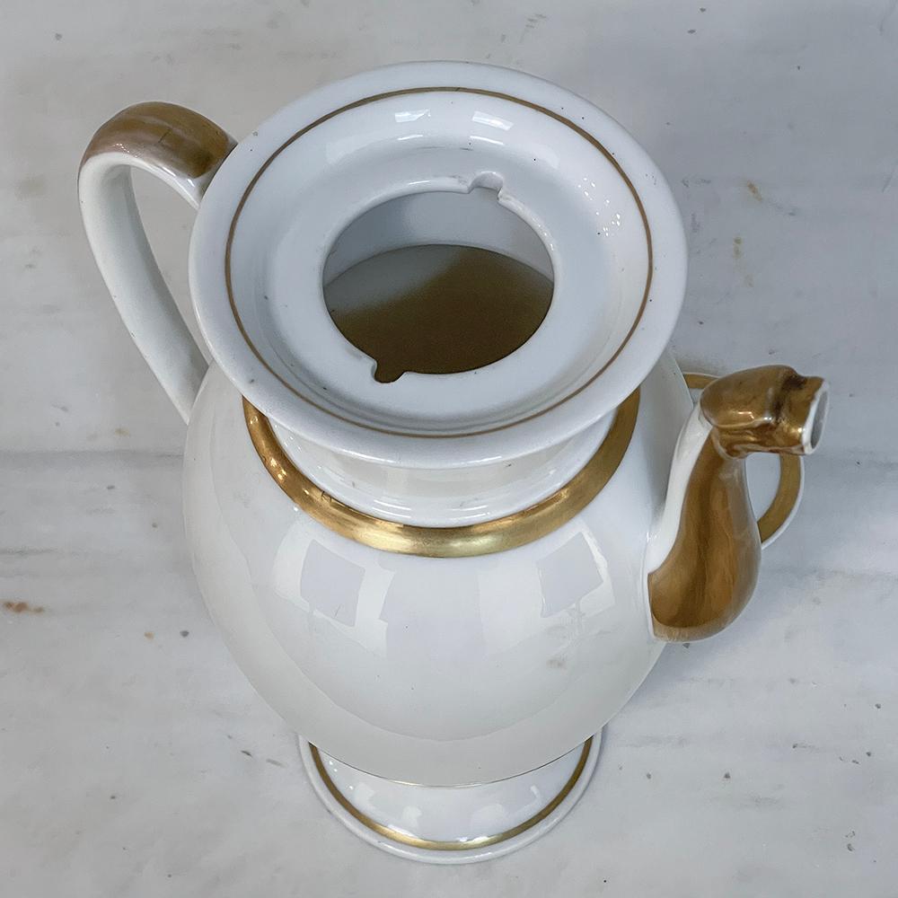 19th Century French Old Paris - Vieux Paris Porcelain Neoclassical Coffee Pot For Sale 5