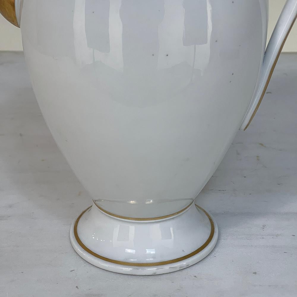 19th Century French Old Paris - Vieux Paris Porcelain Neoclassical Coffee Pot For Sale 9