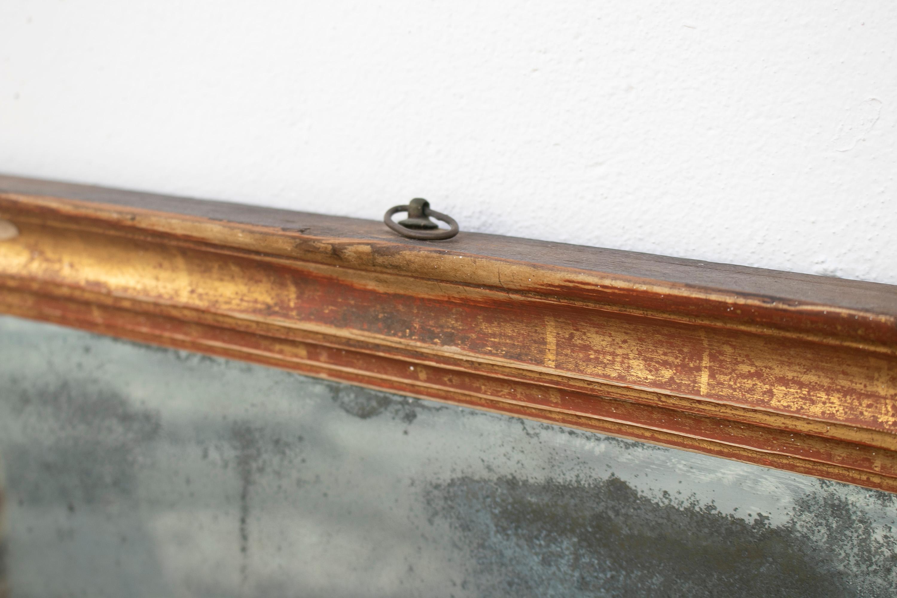 Miroir d'origine français du 19ème siècle avec cadre en bois doré en vente 2