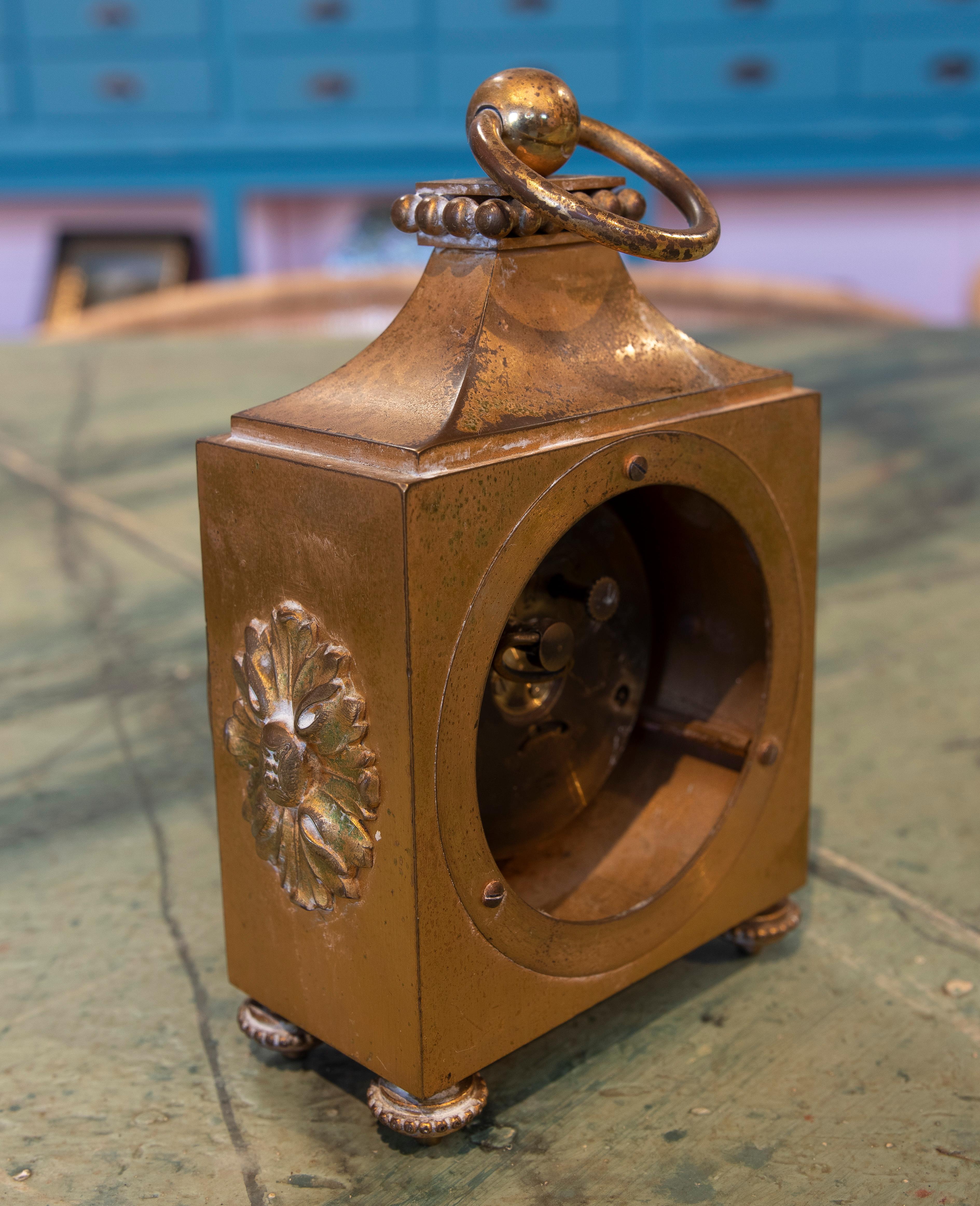 Horloge de table française du 19ème siècle en bronze doré et or doré « bronze doré » Bon état - En vente à Marbella, ES