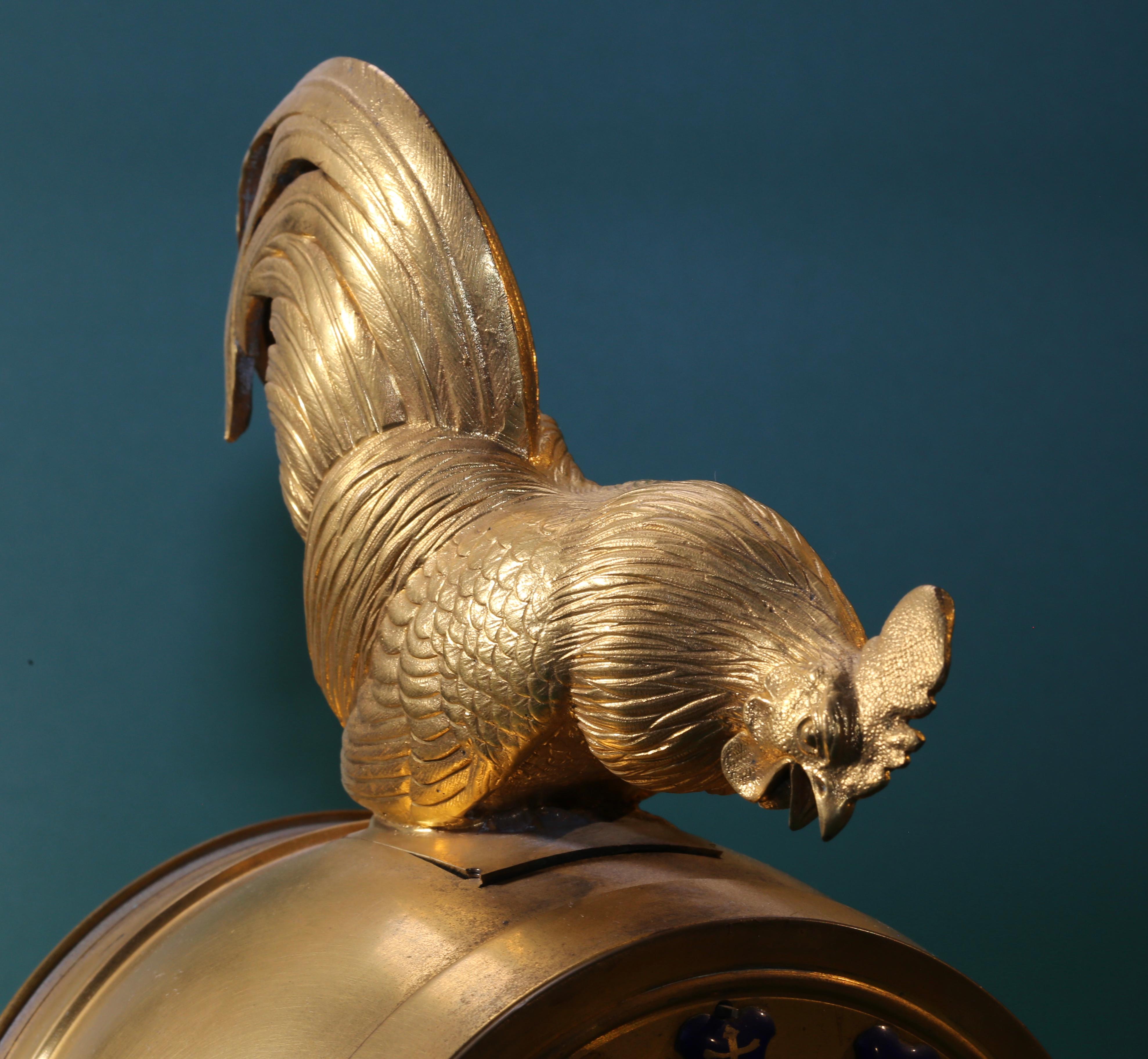 Französische Goldbronze-Kaminuhr des 19. Jahrhunderts, Christie's 2014 Auktion (Vergoldet) im Angebot