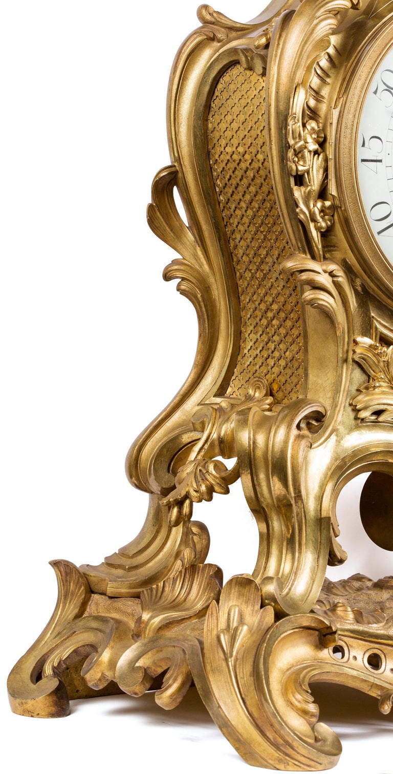 A true museum piece, this beautifully sculptural clock could easily find its home in a traditional environment, or be a functional and explosive counterpoint to a minimalist interior. S. Marti et Cie (Samuel Marti & Co.) were well-known clock makers