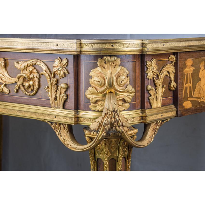 Mesa central francesa del siglo XIX de marquetería montada en ormolu Att. Alfred Beurdeley en venta 2
