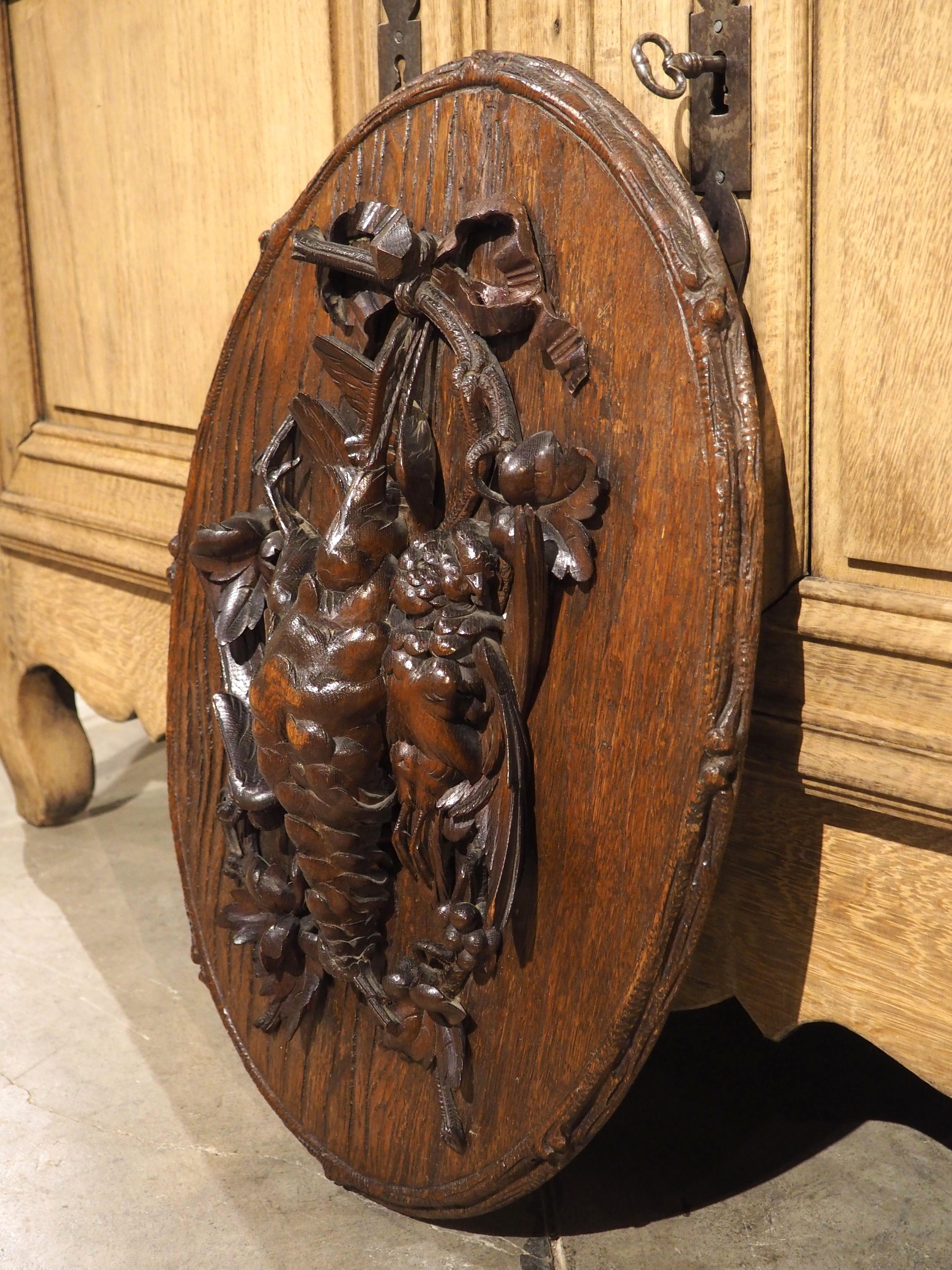 19th Century French Oval Black Forest Game Plaque with Bark Trompe L’Oeil For Sale 3