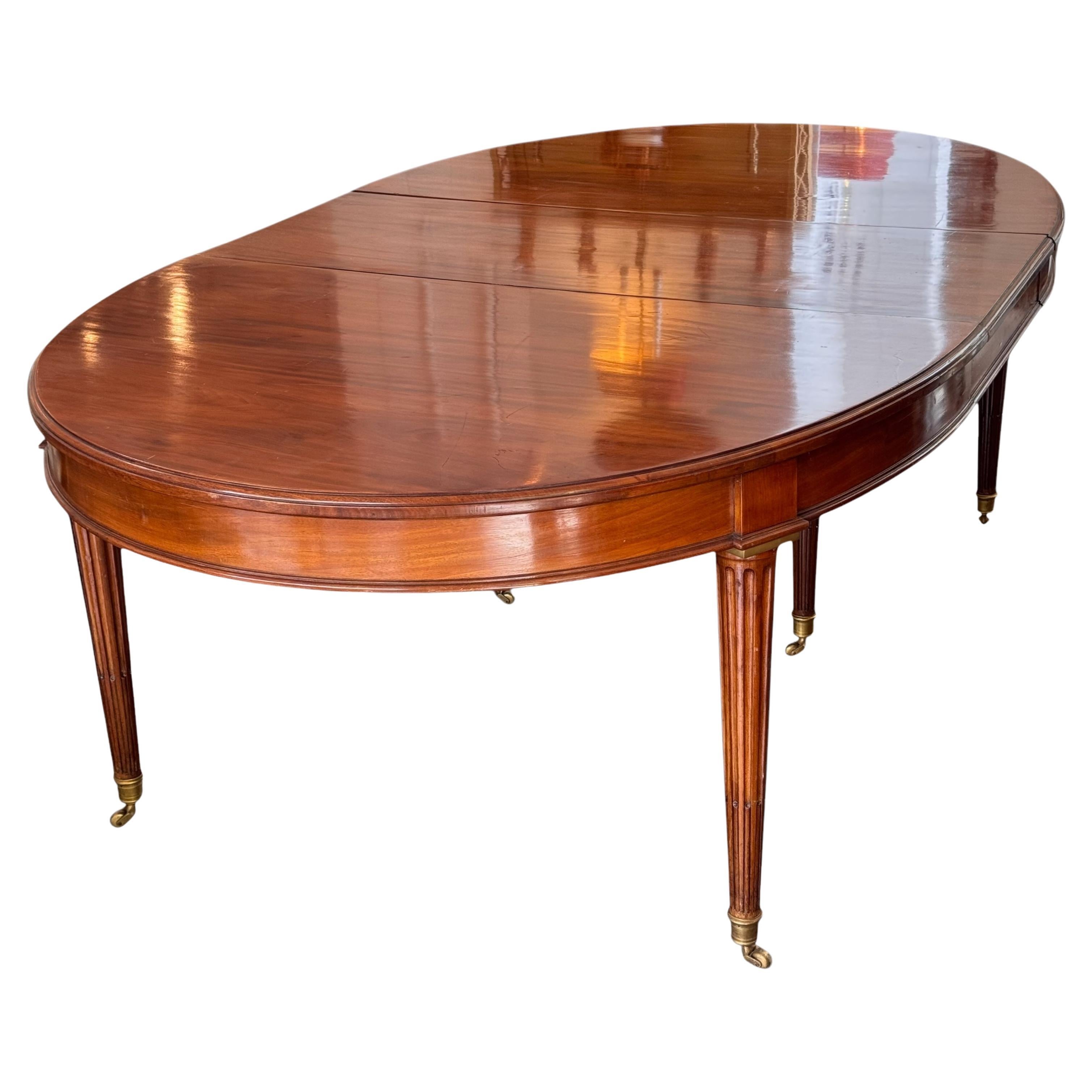 19th Century French Oval Dining Table With Extension