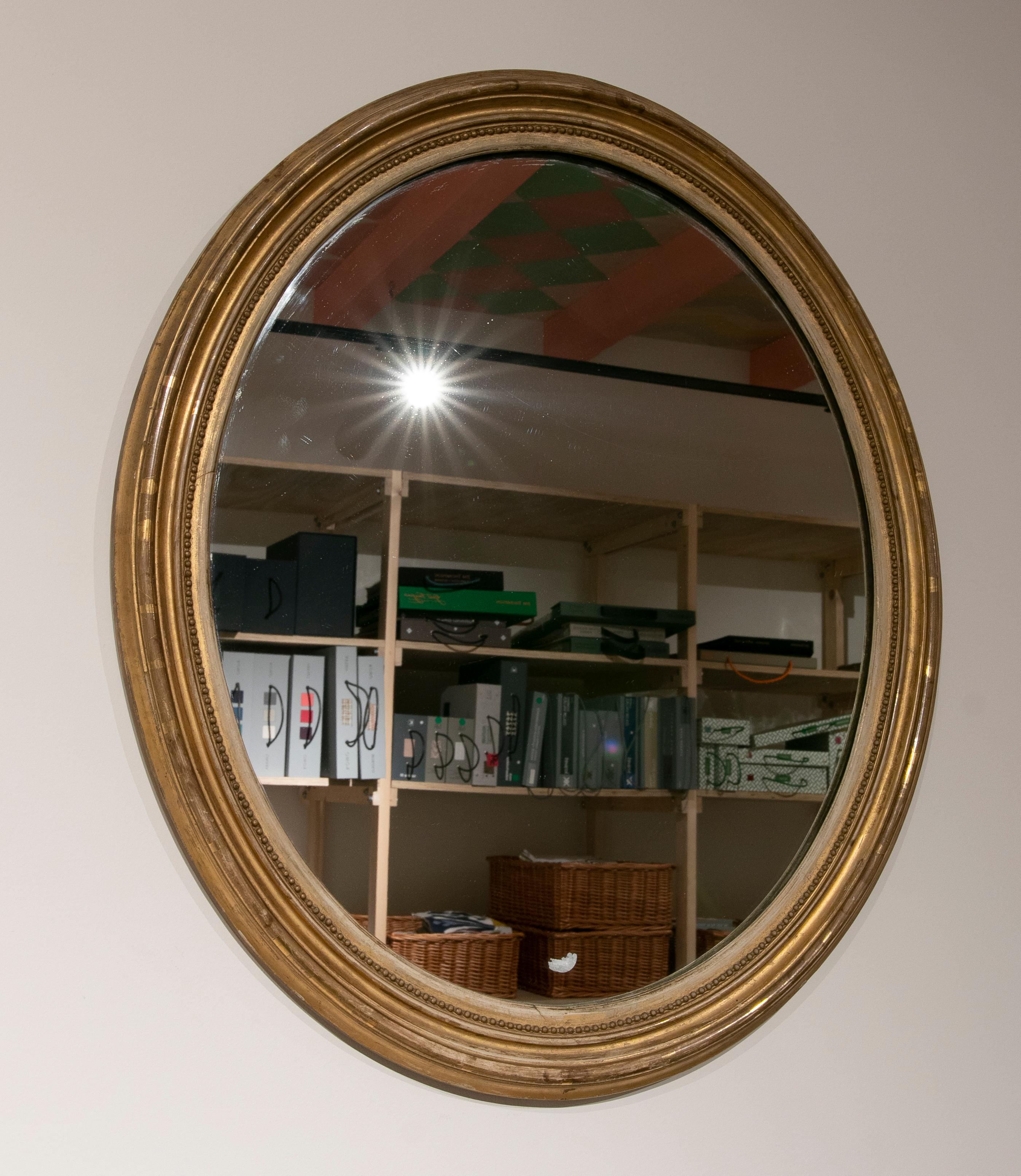 19th Century French Oval Giltwood Mirror In Good Condition In Marbella, ES