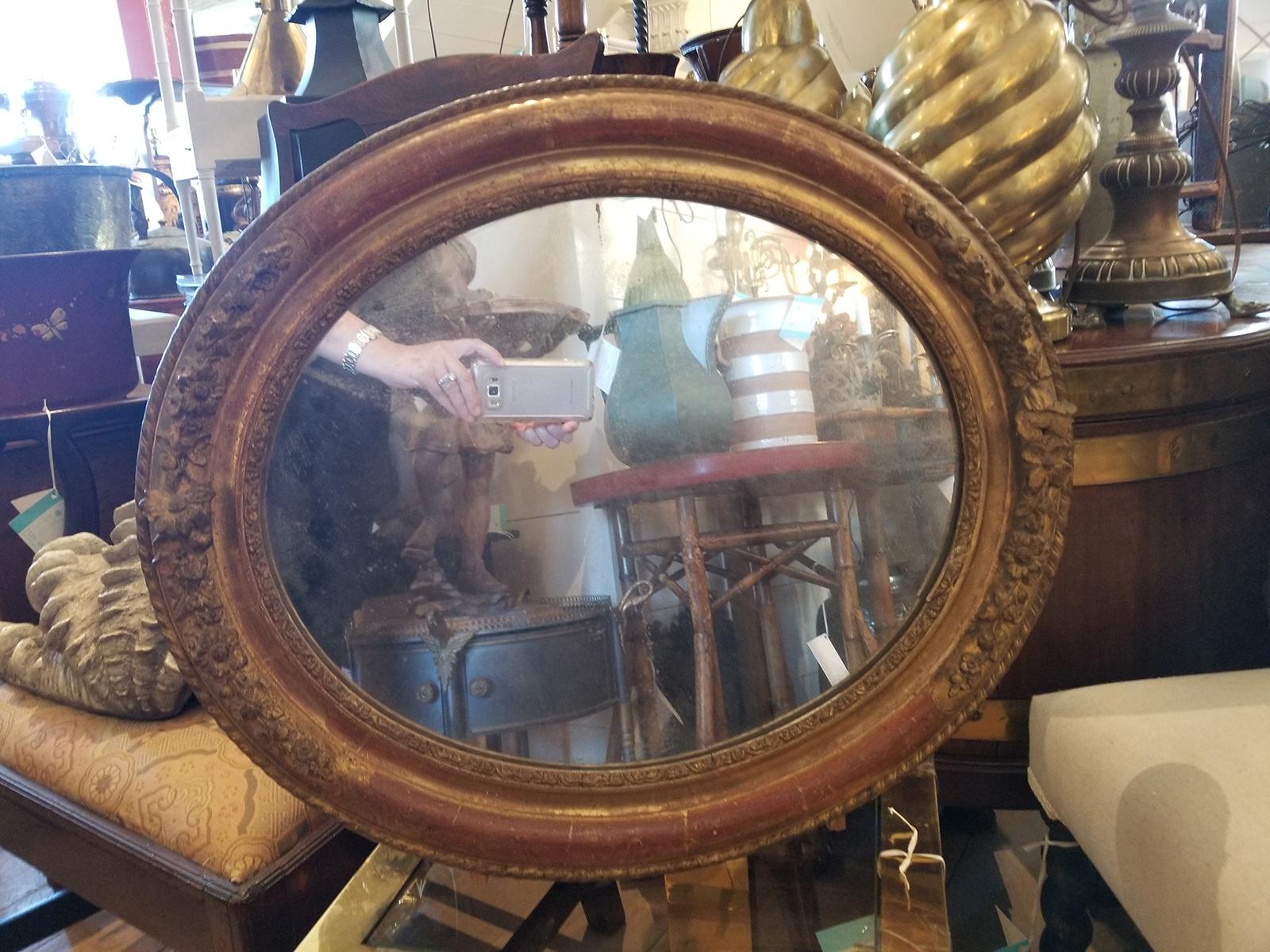 19th Century French Oval Giltwood Vanity Mirror In Good Condition In Atlanta, GA