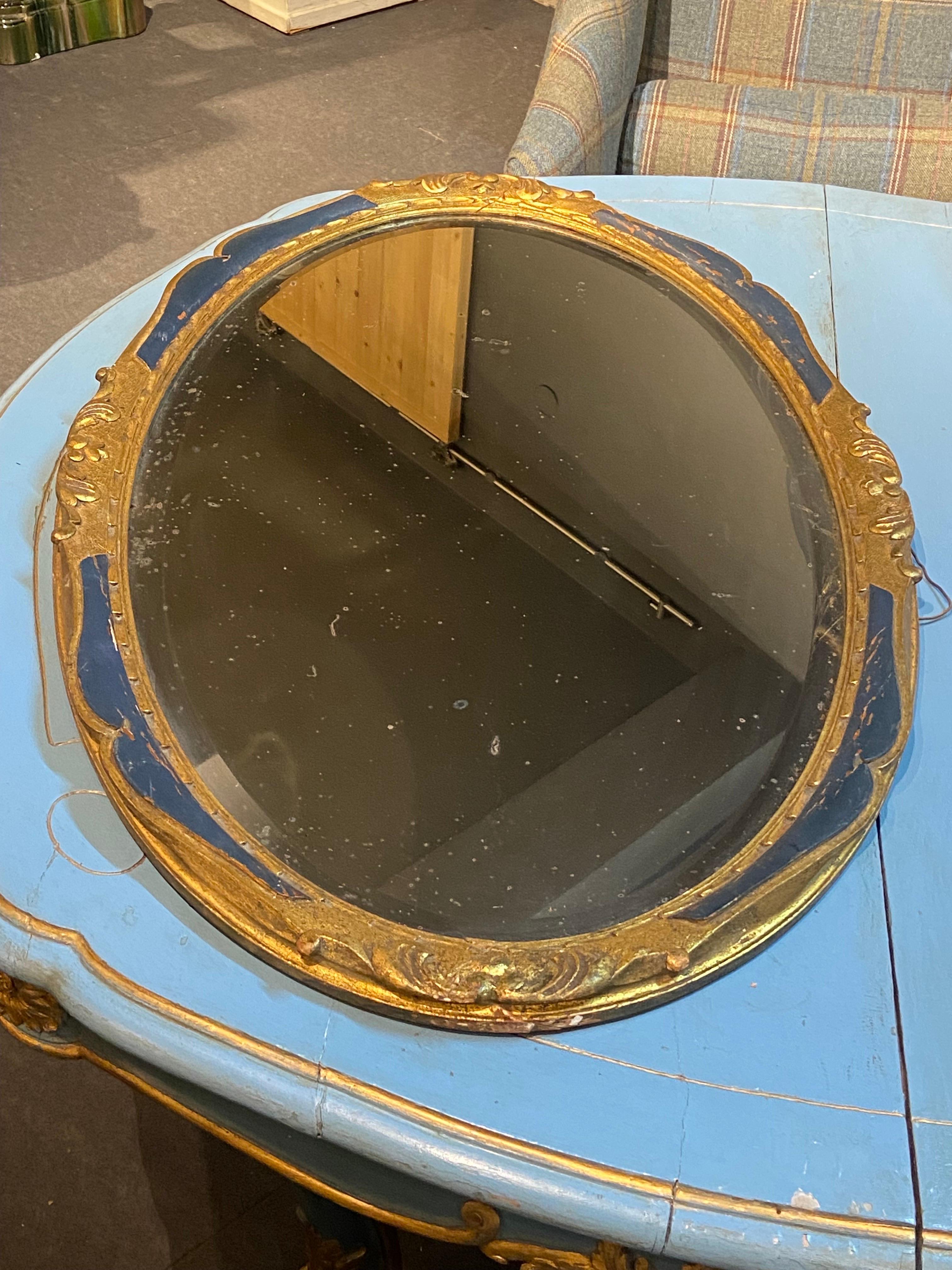 19th Century French Oval Hand Carved Decorated Giltwood Wall Mirror In Good Condition For Sale In Sofia, BG